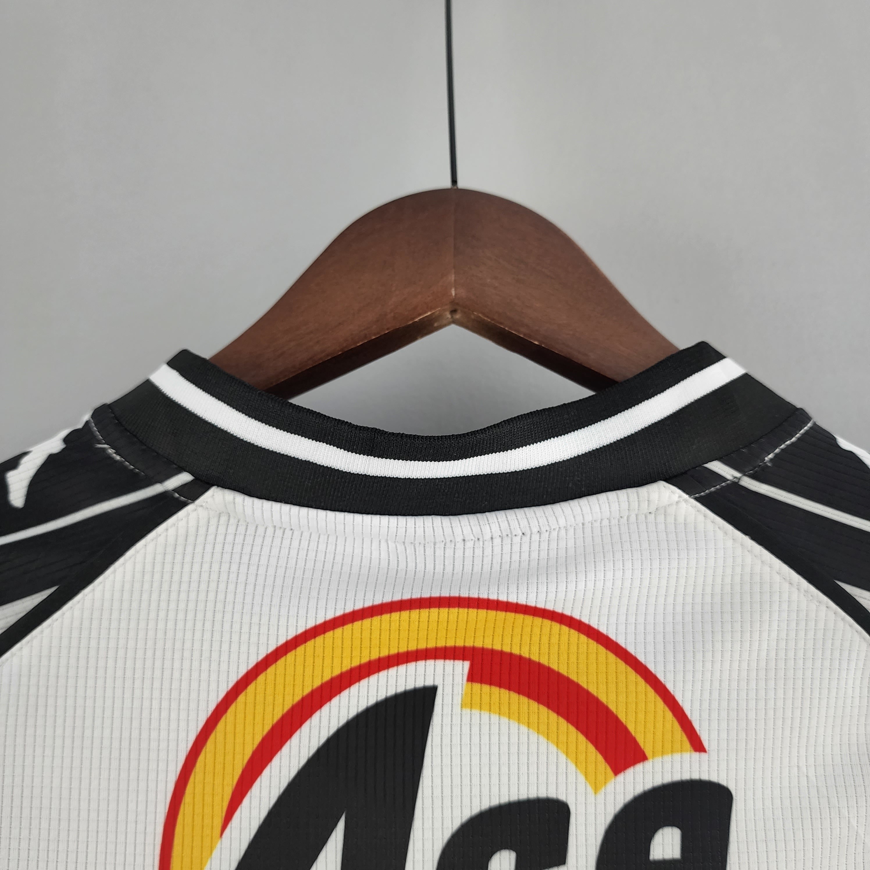 1990s Vasco Da Gama Retro Football Shirt | White Black Home