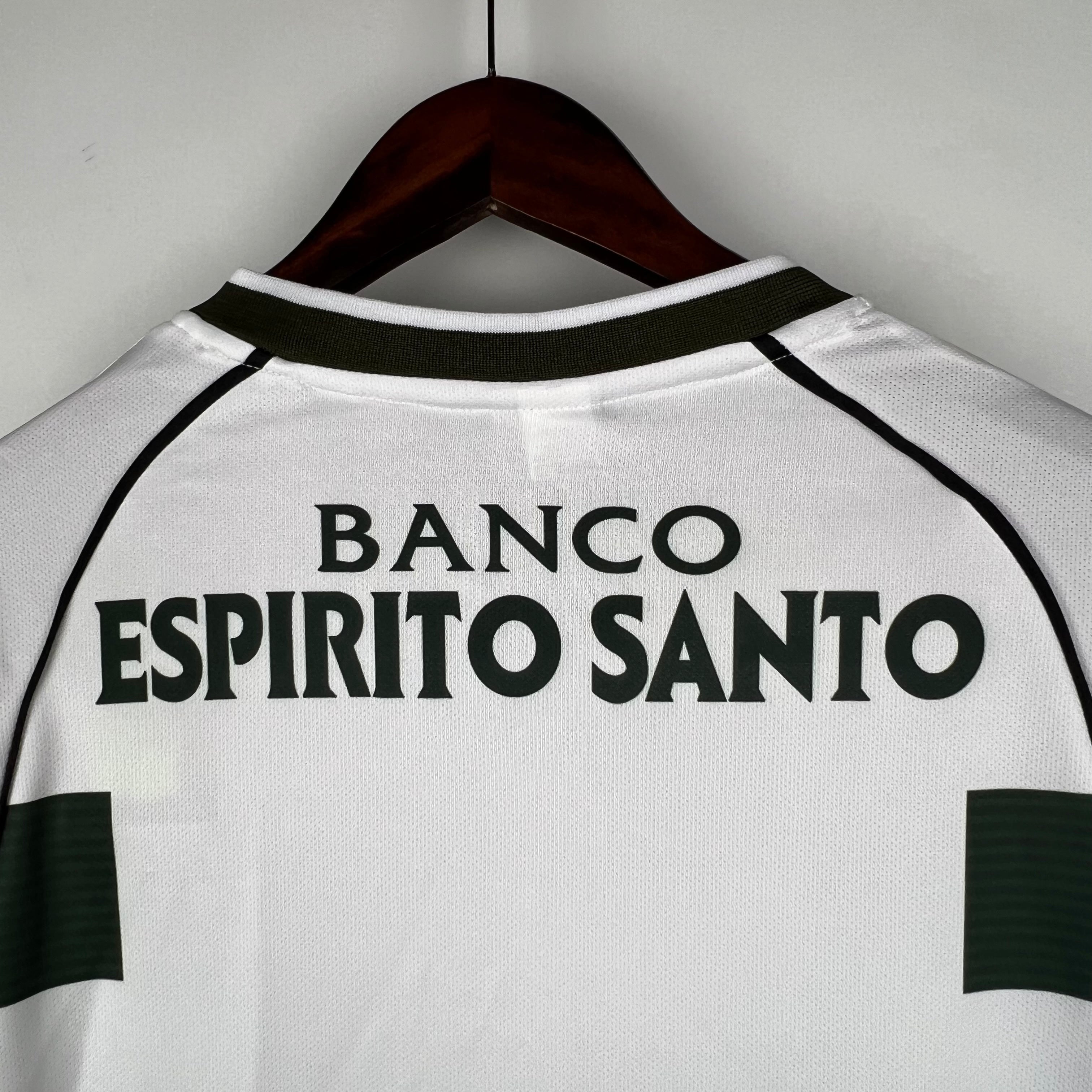 2000s Sporting Lisbon Retro Football Shirt | Green White Home