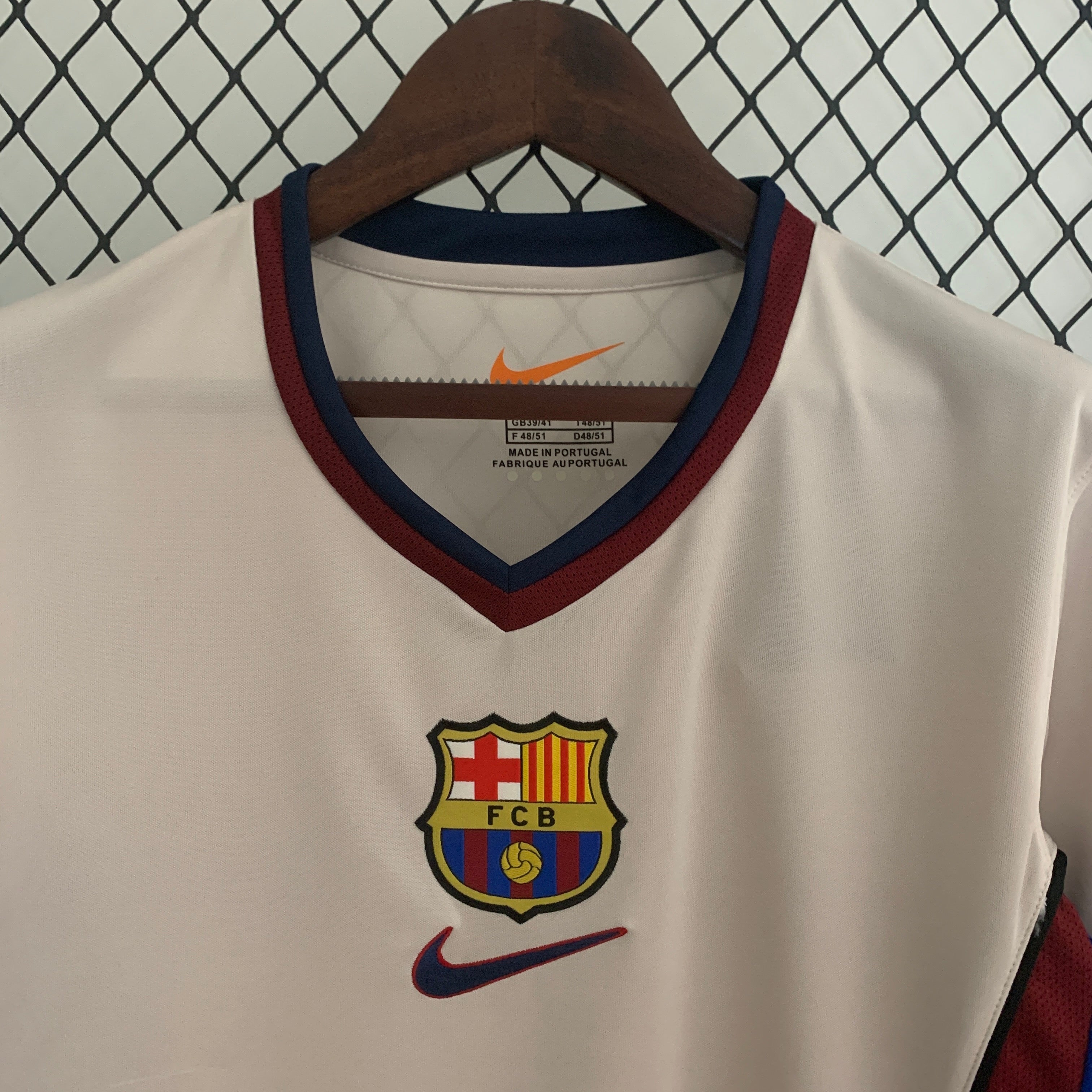 2000s Barcelona Retro Football Shirt | White Maroon Home