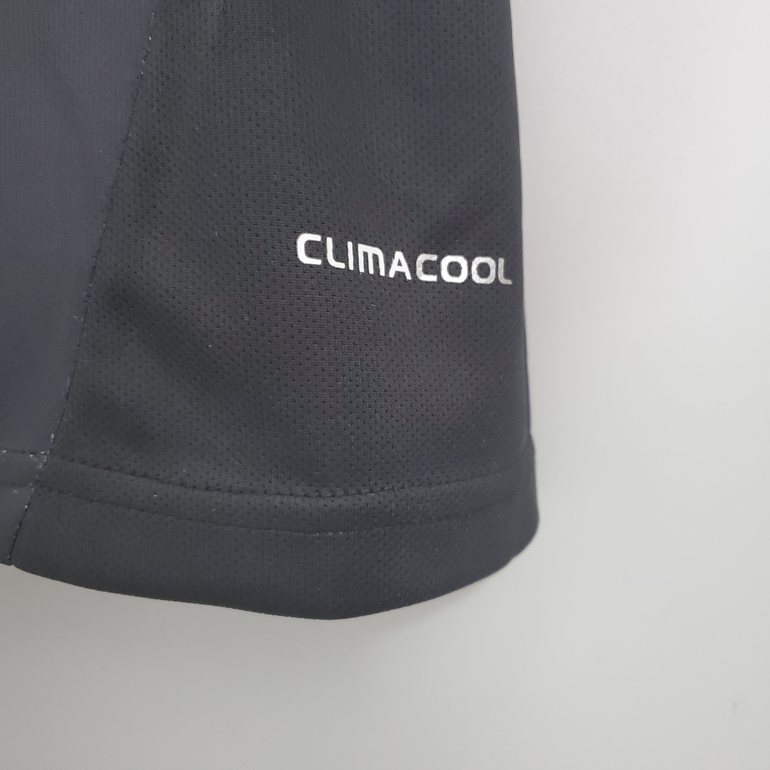 2000s Chelsea Retro Football Shirt | Black Yellow Home