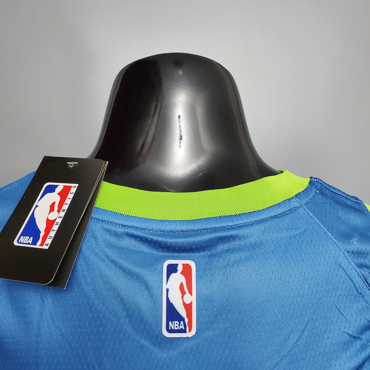 2023 Dallas Mavericks Dončić #77 Swingman Edition Jersey