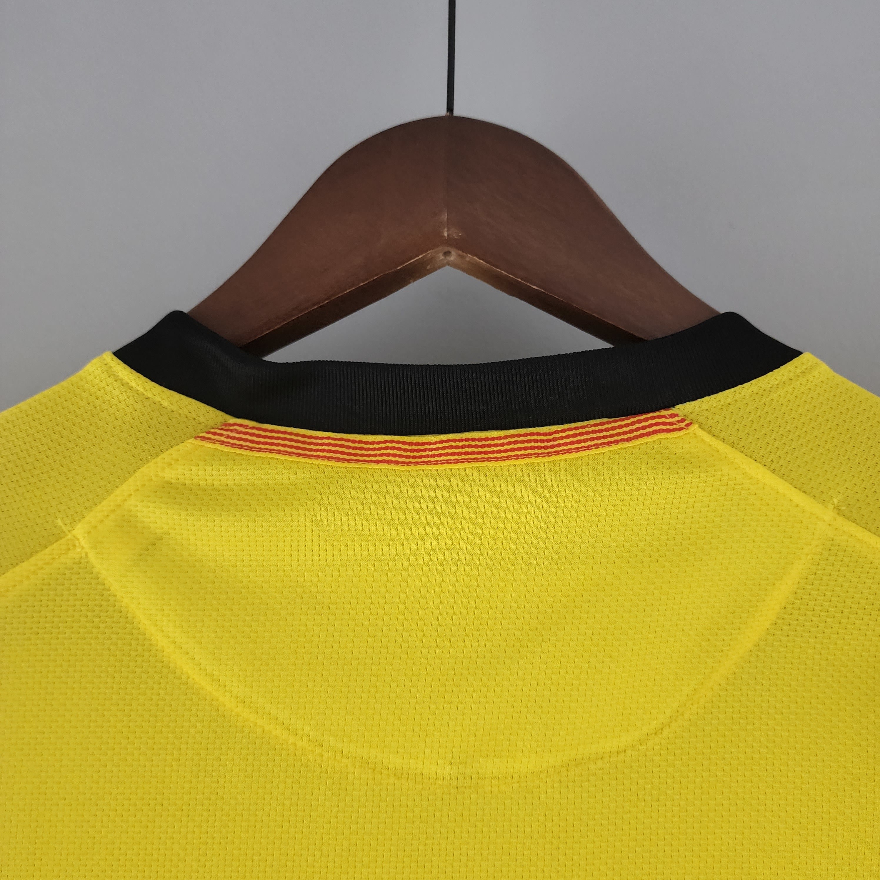 2000s Barcelona Retro Football Shirt | Yellow Black Away