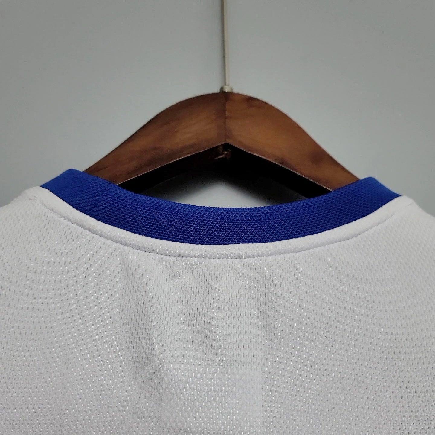 2000s Chelsea Retro Football Shirt | White Blue Home