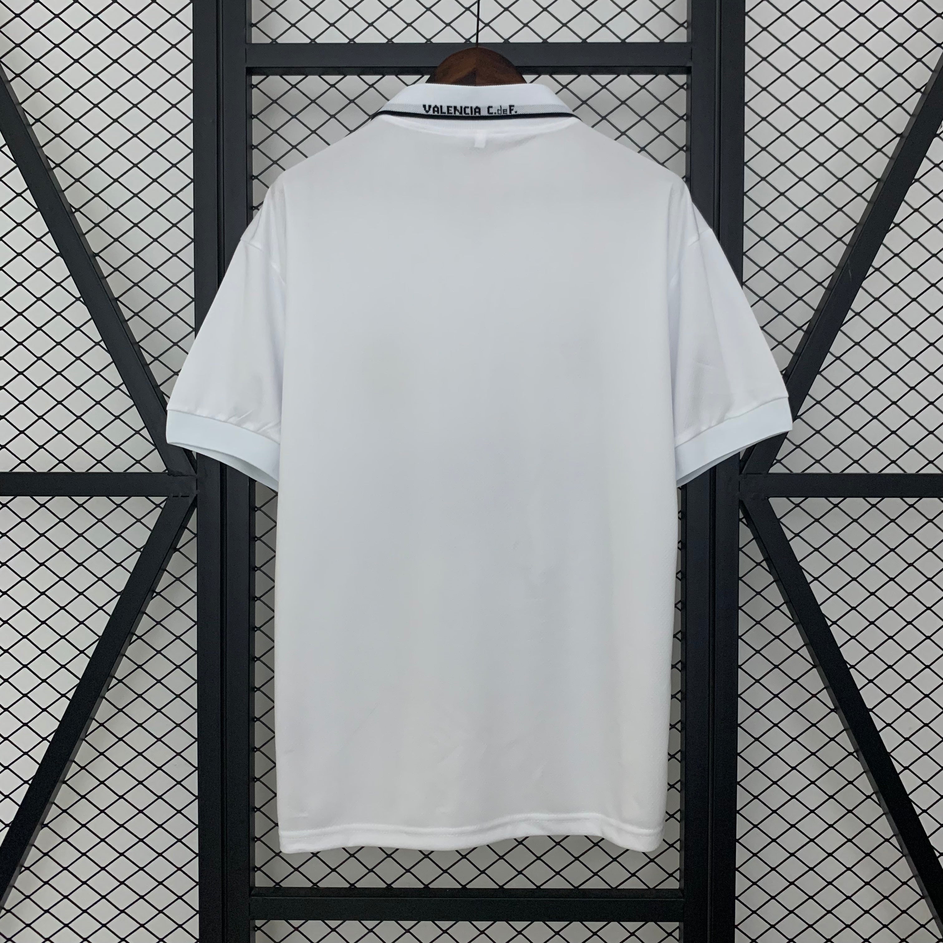 1990s Valencia Retro Football Shirt | White Black Home