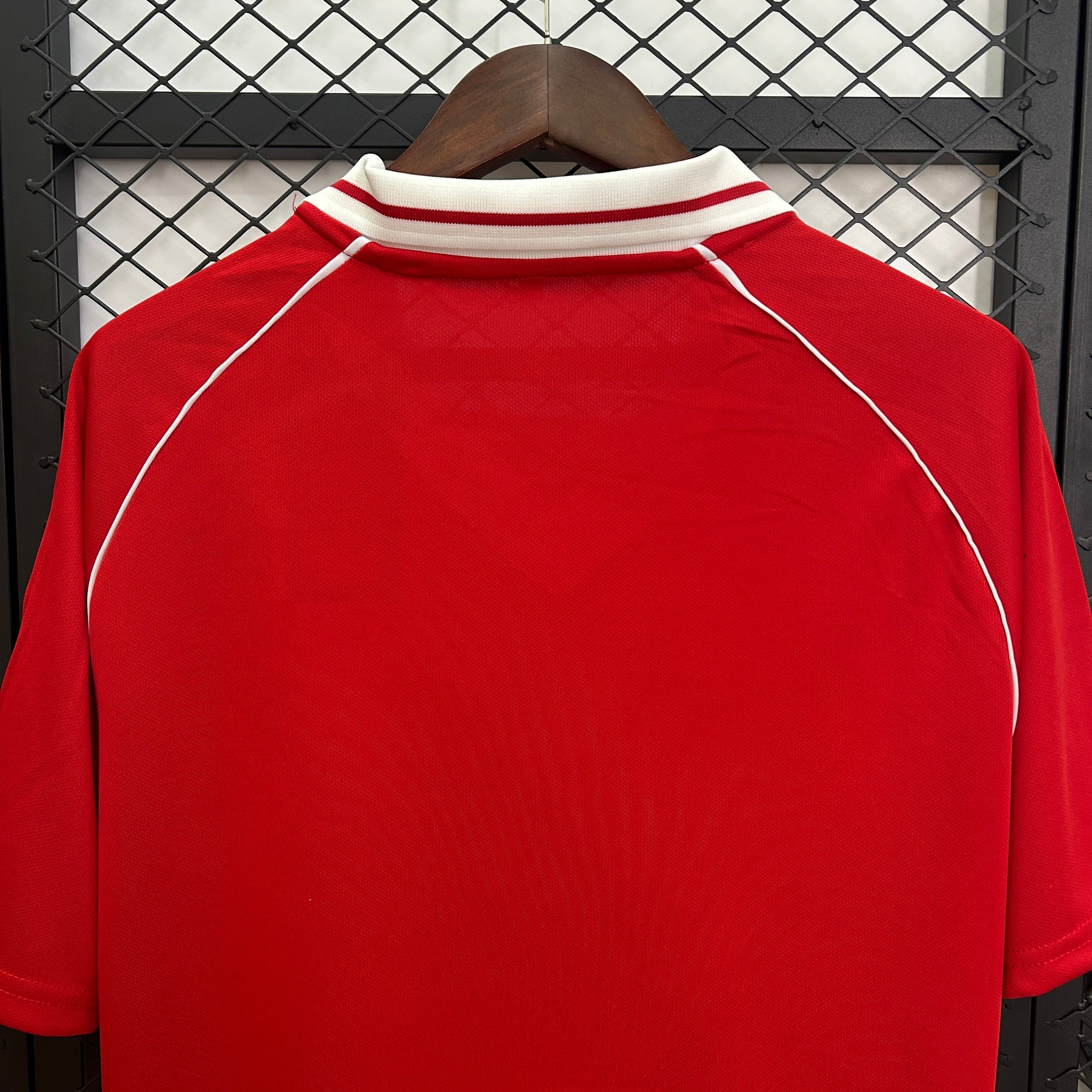 1990s Benfica Retro Football Shirt | Red White Home