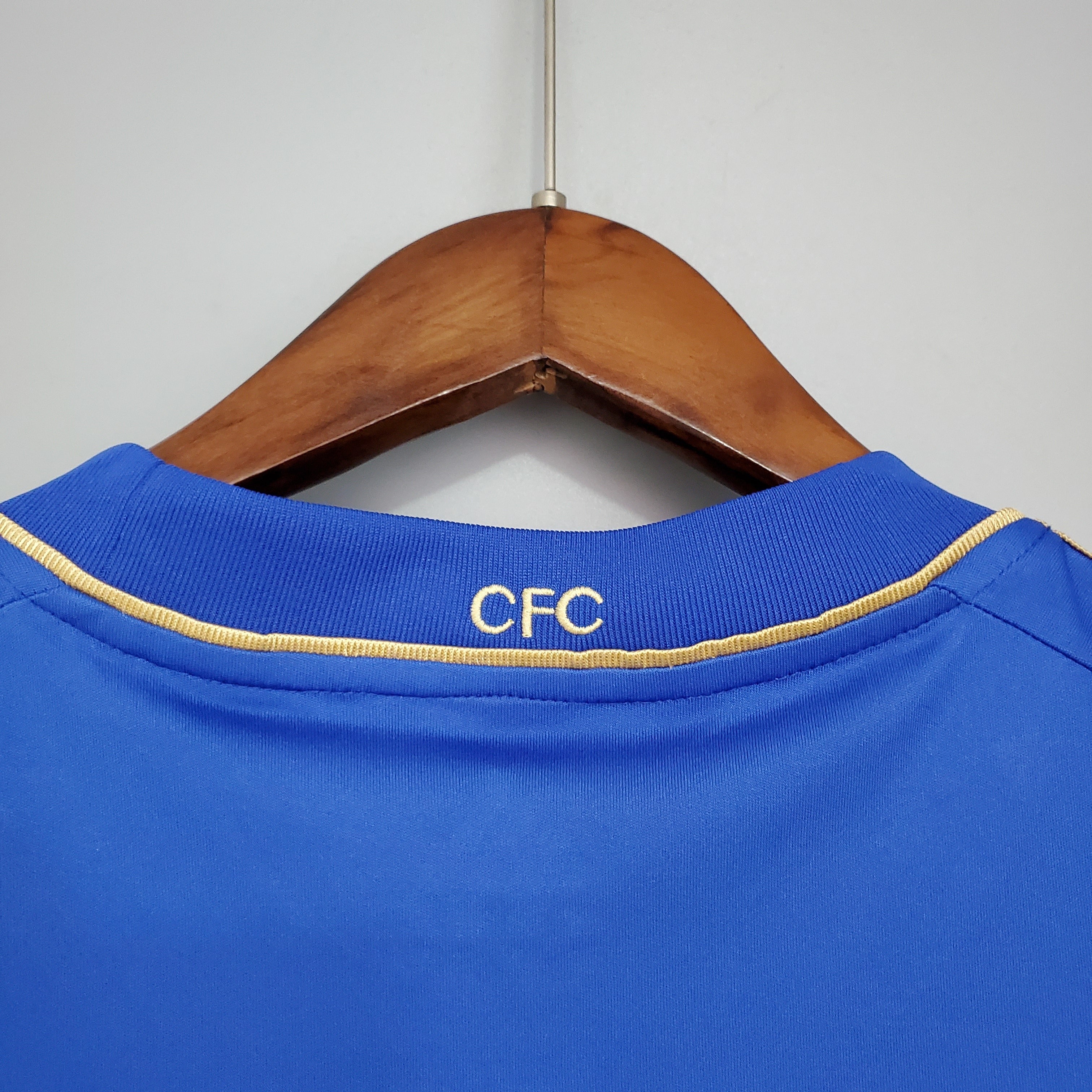 2010s Chelsea Retro Football Shirt | Blue Gold Home