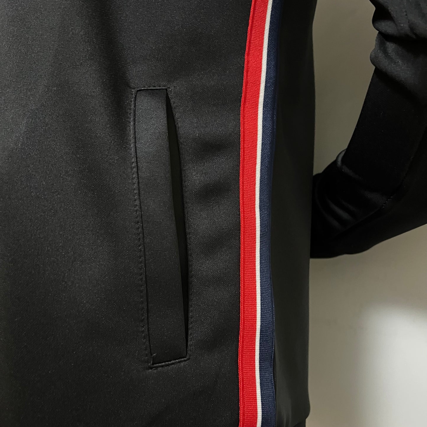 Petronas F1 2024 Hoodie – Player Fit | Black