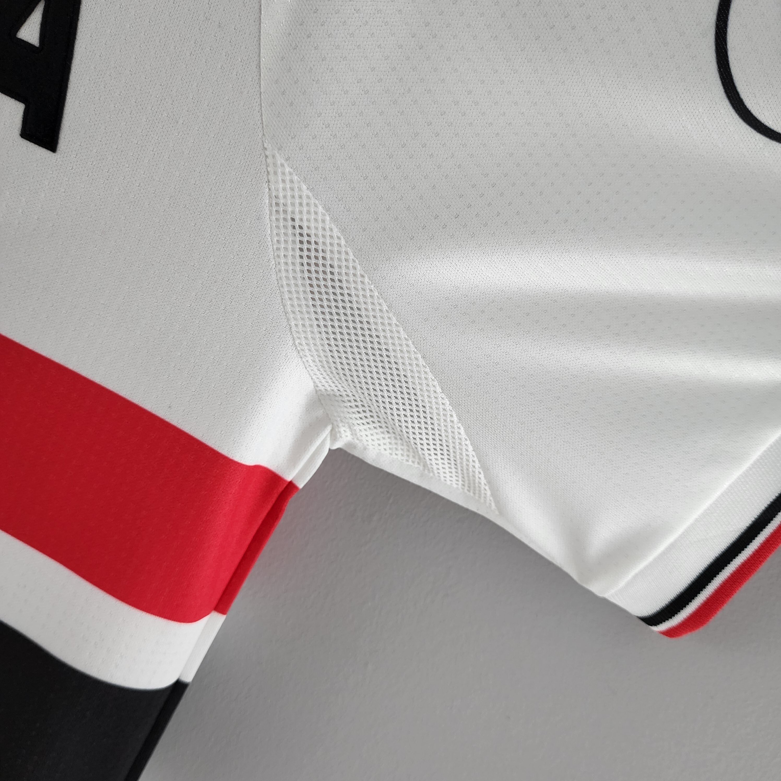 2000s Sao Paulo Retro Football Shirt | White Red Home