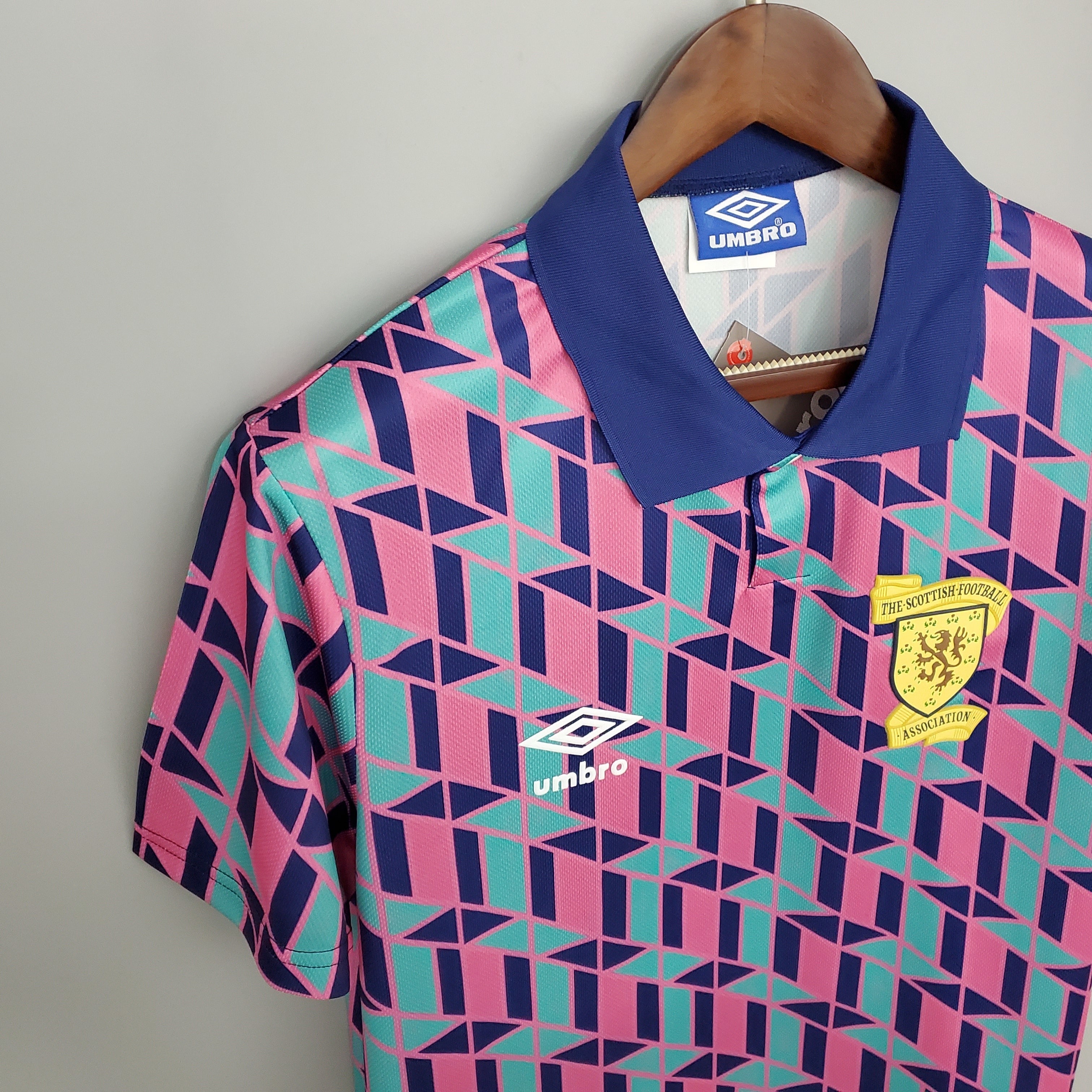 1990s Scotland Retro Football Shirt | Pink Navy Home