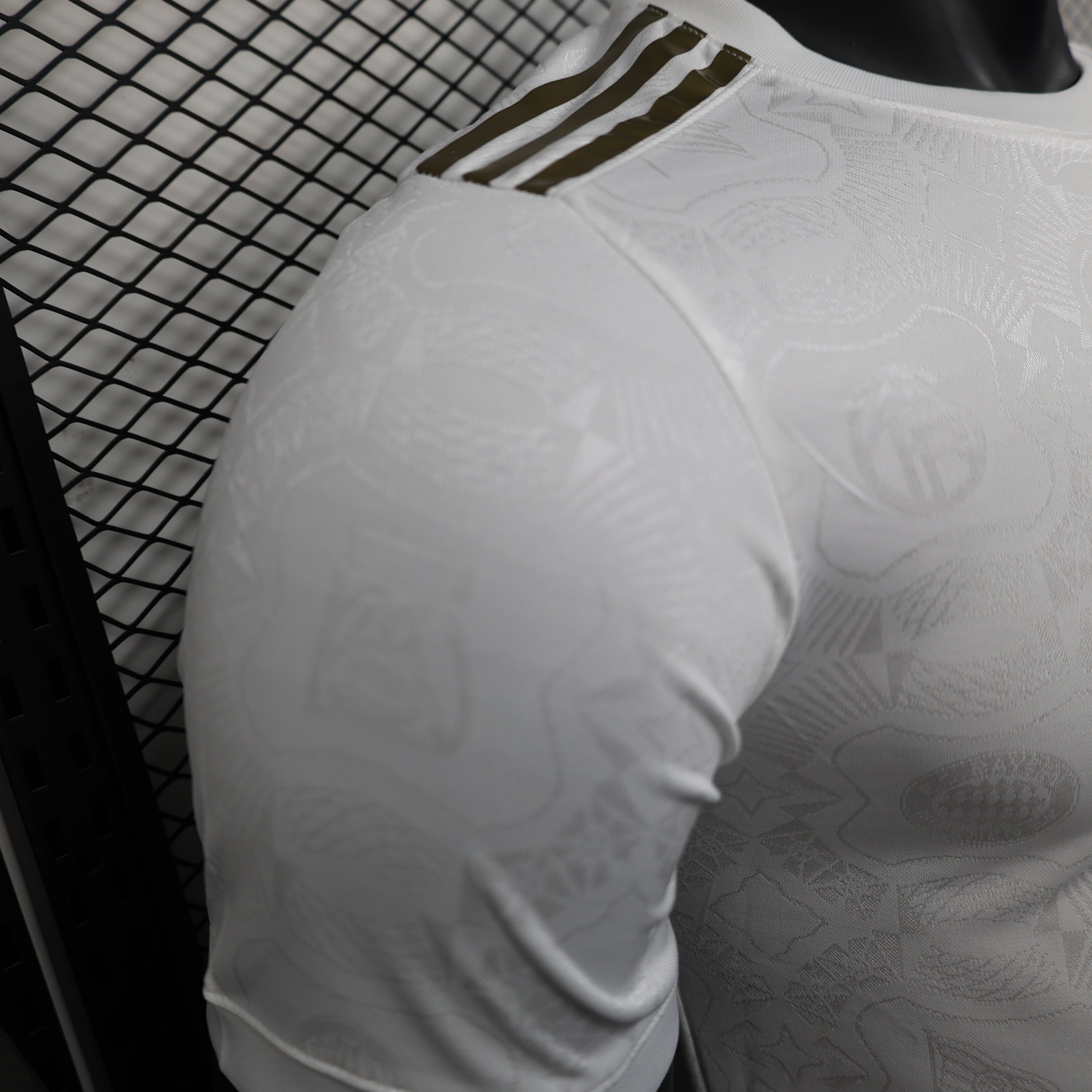 Bayern Munich 24/25 Player Edition Football Jersey