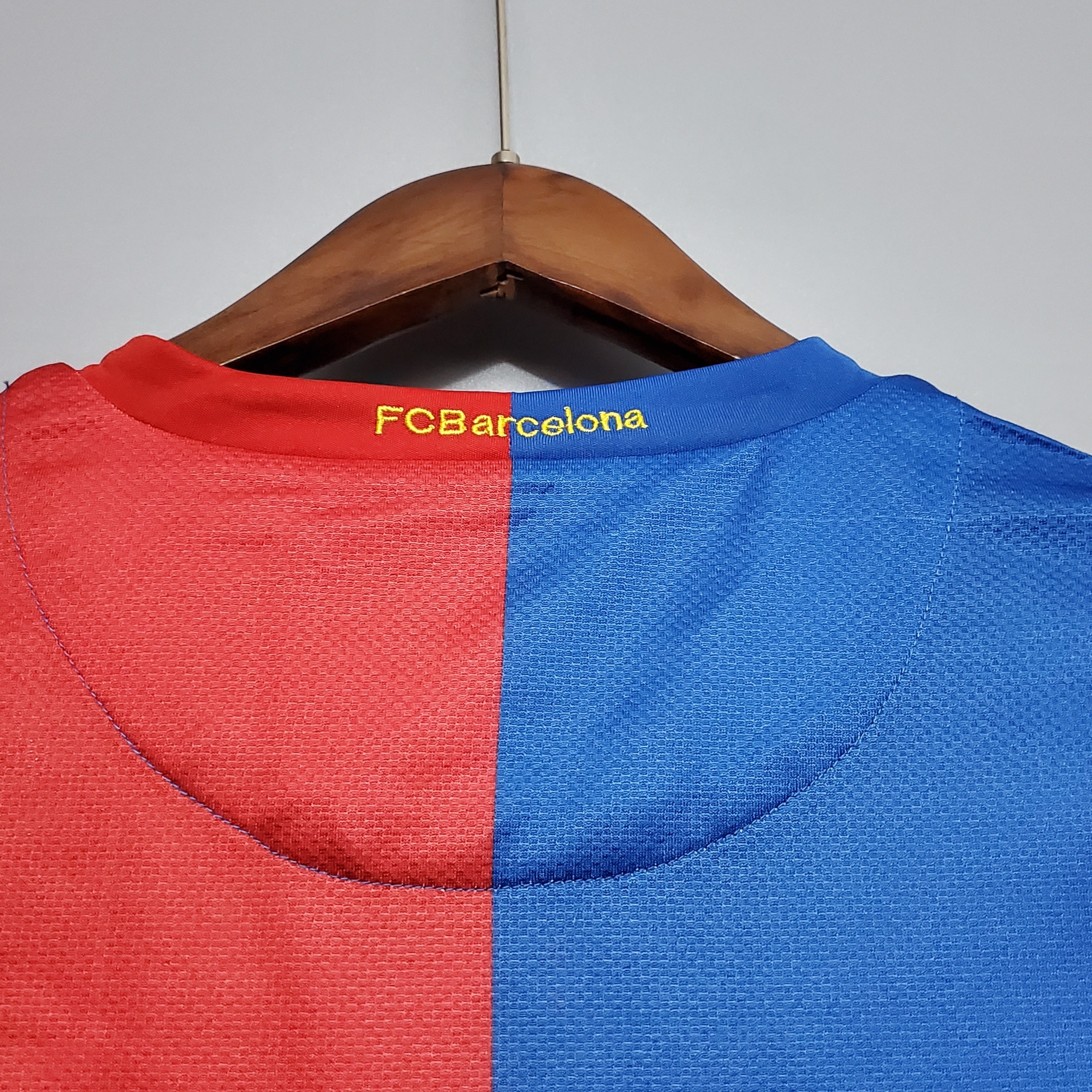 2000s Barcelona Retro Football Shirt | Red Blue Home