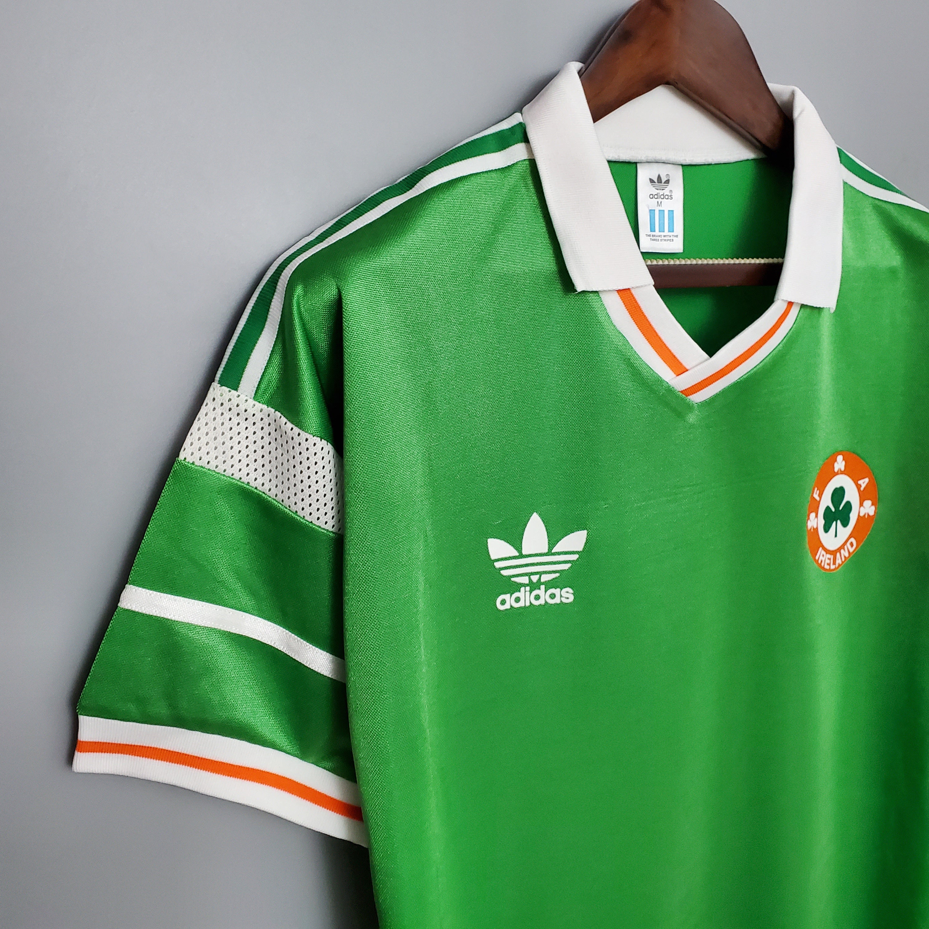 1980s Ireland Retro Football Shirt | Green White Home