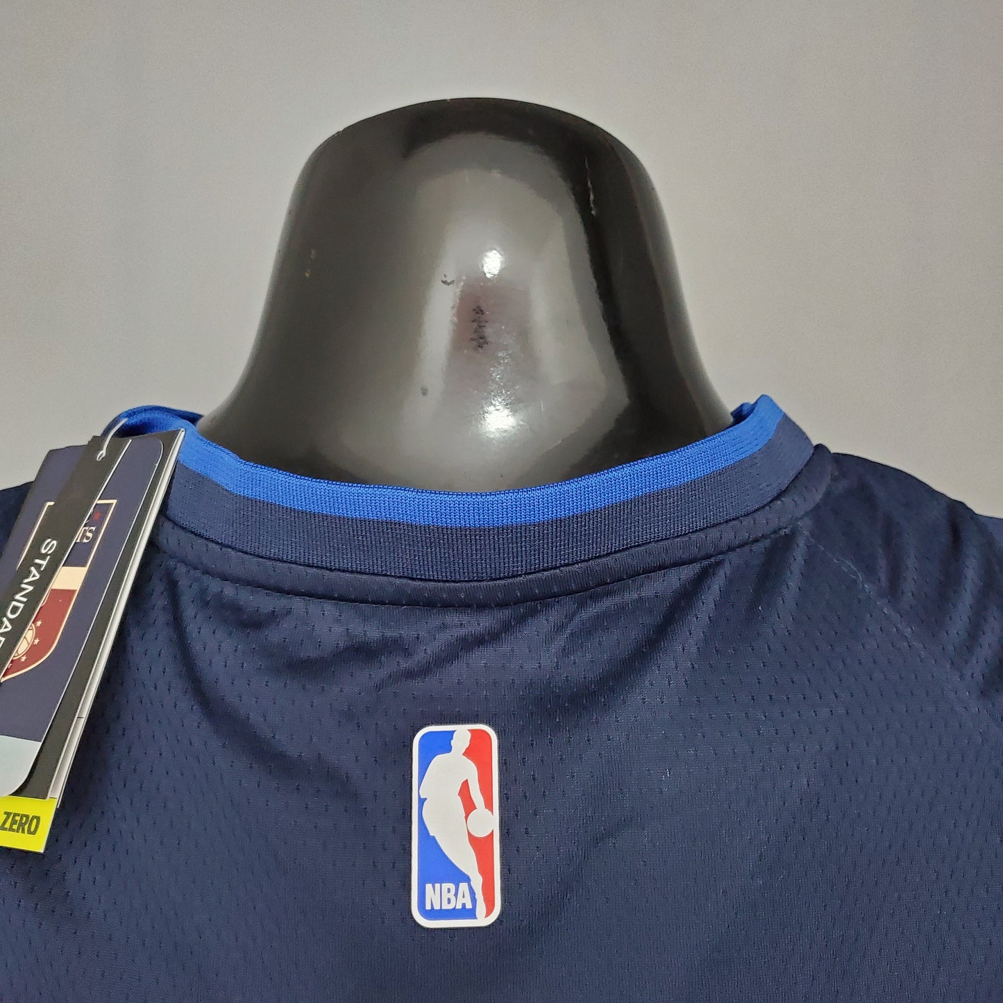 2023 Dallas Porzingis #6 Icon Edition Jersey