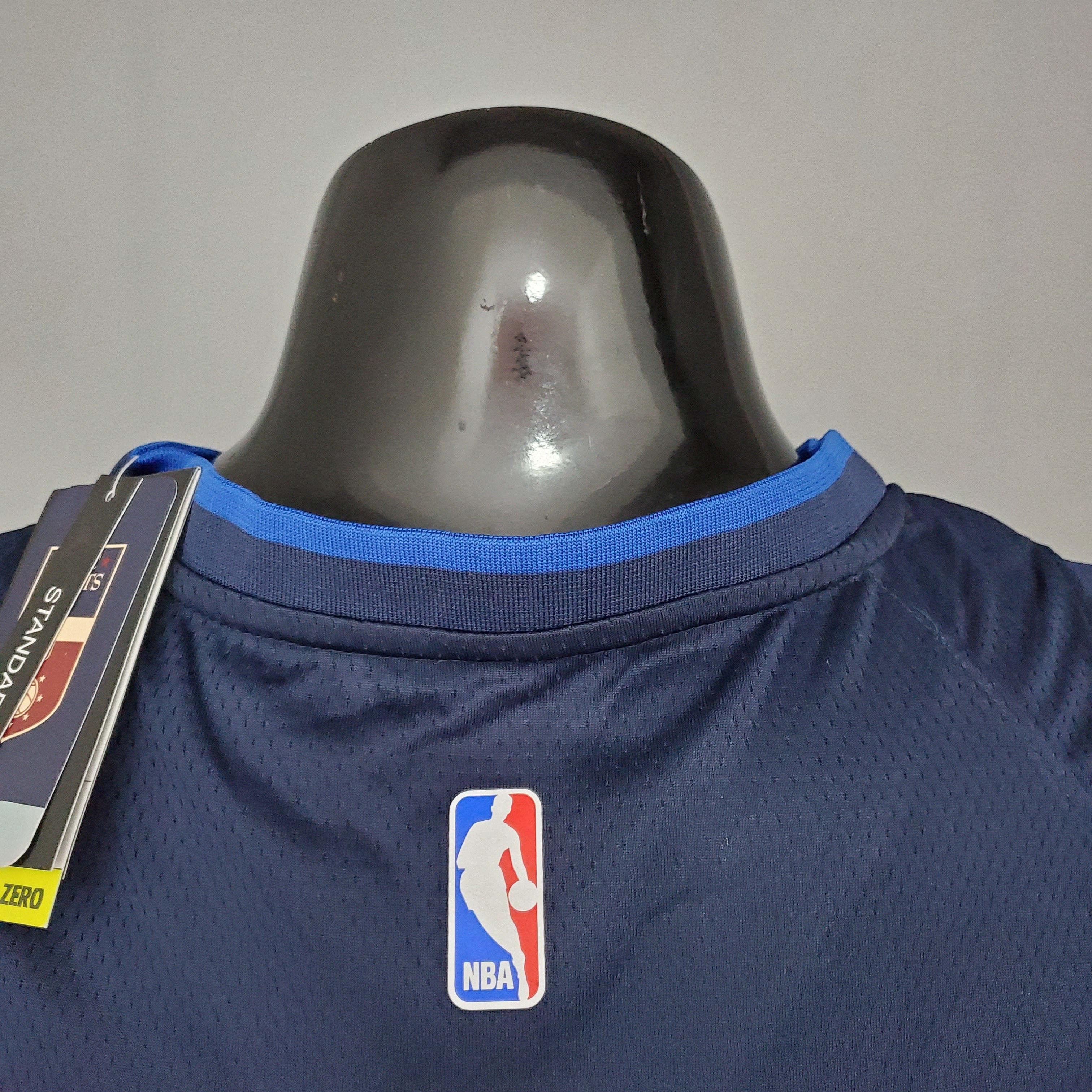 2023 Dallas Porzingis #6 Icon Edition Jersey