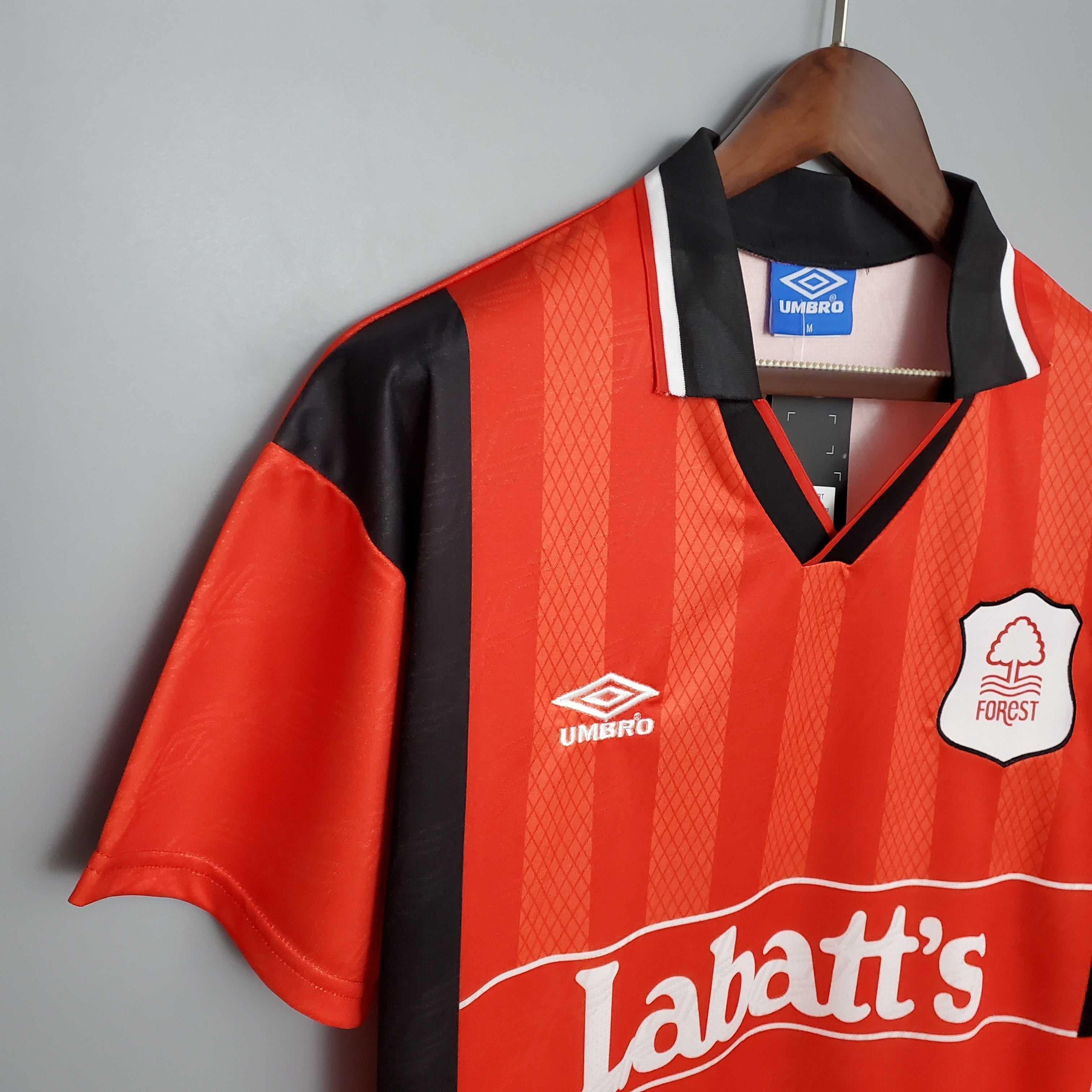 1990s Nottingham Forest Retro Football Shirt | Red Black Home