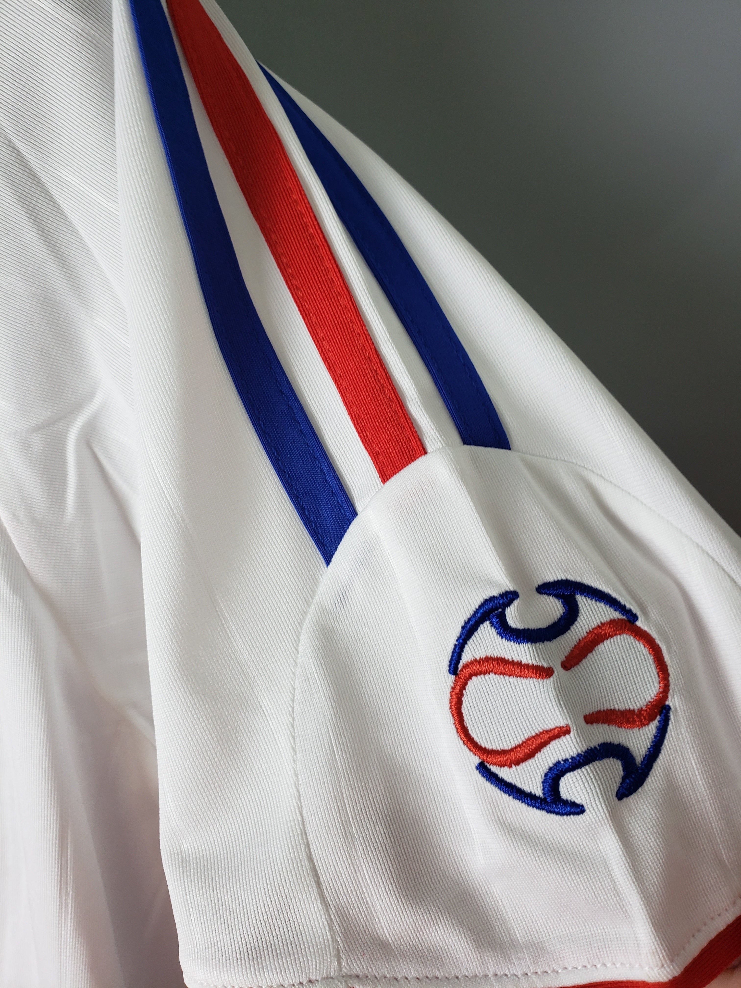 2000s France Retro Football Shirt | White Red Blue Home