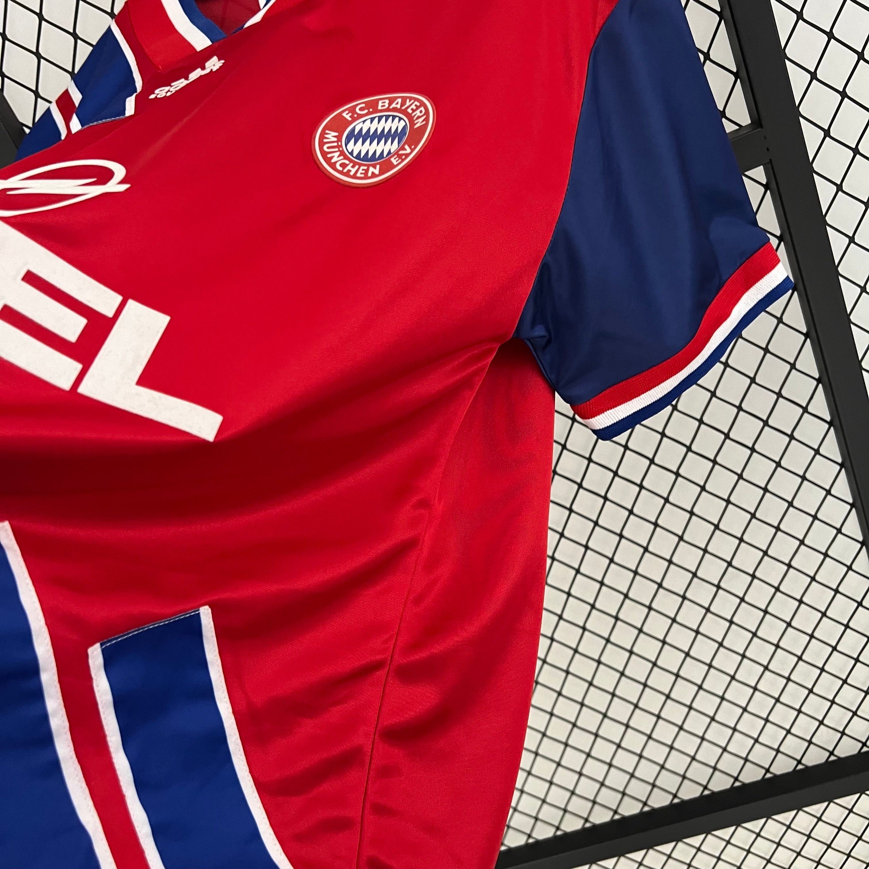 1990s Bayern Munich Retro Football Shirt | Red Blue Home