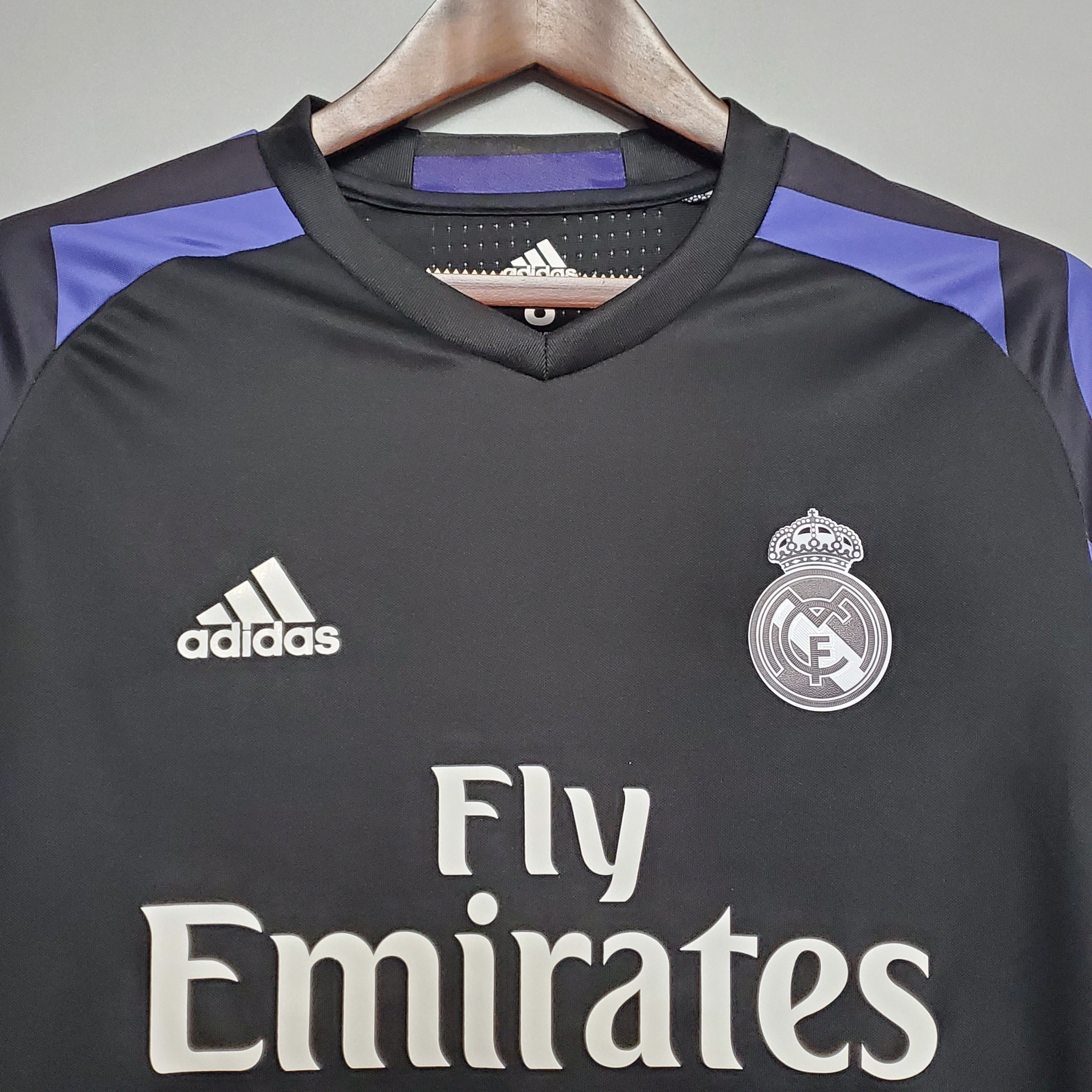 2010s Real Madrid Retro Football Shirt | Black Purple Third