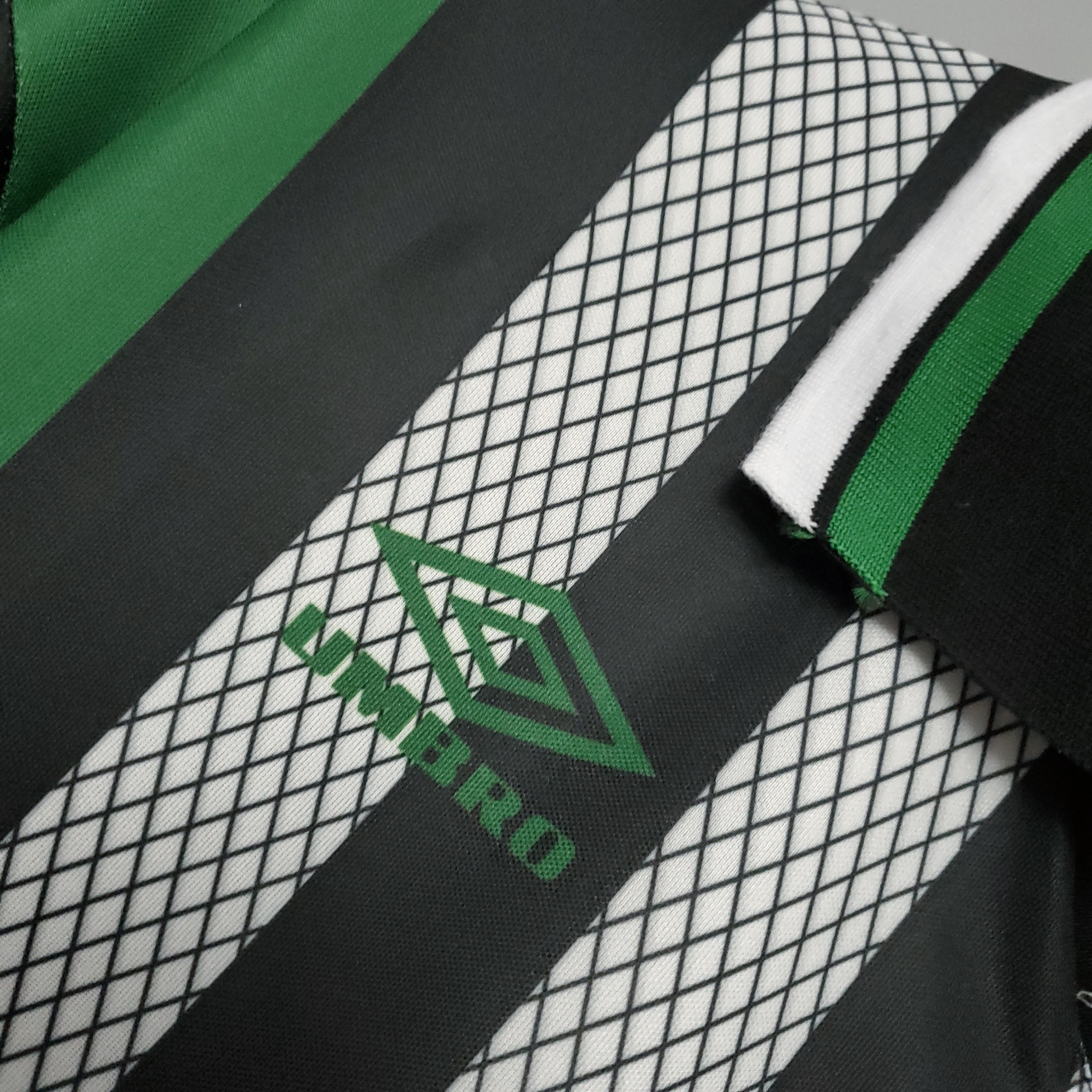 1990s Celtic Retro Football Shirt | Green Black Home