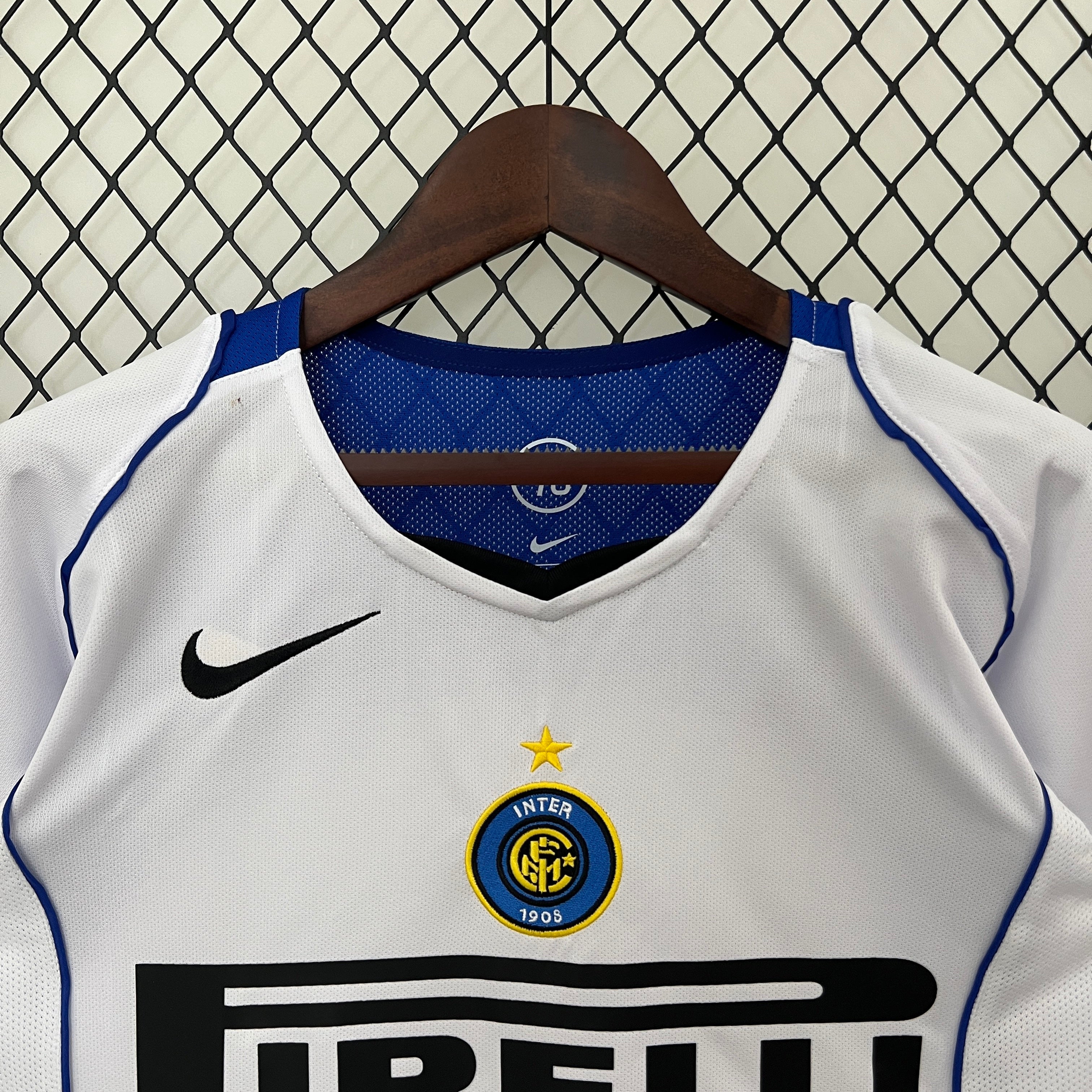 2000s Inter Milan Retro Football Shirt | White Blue Home