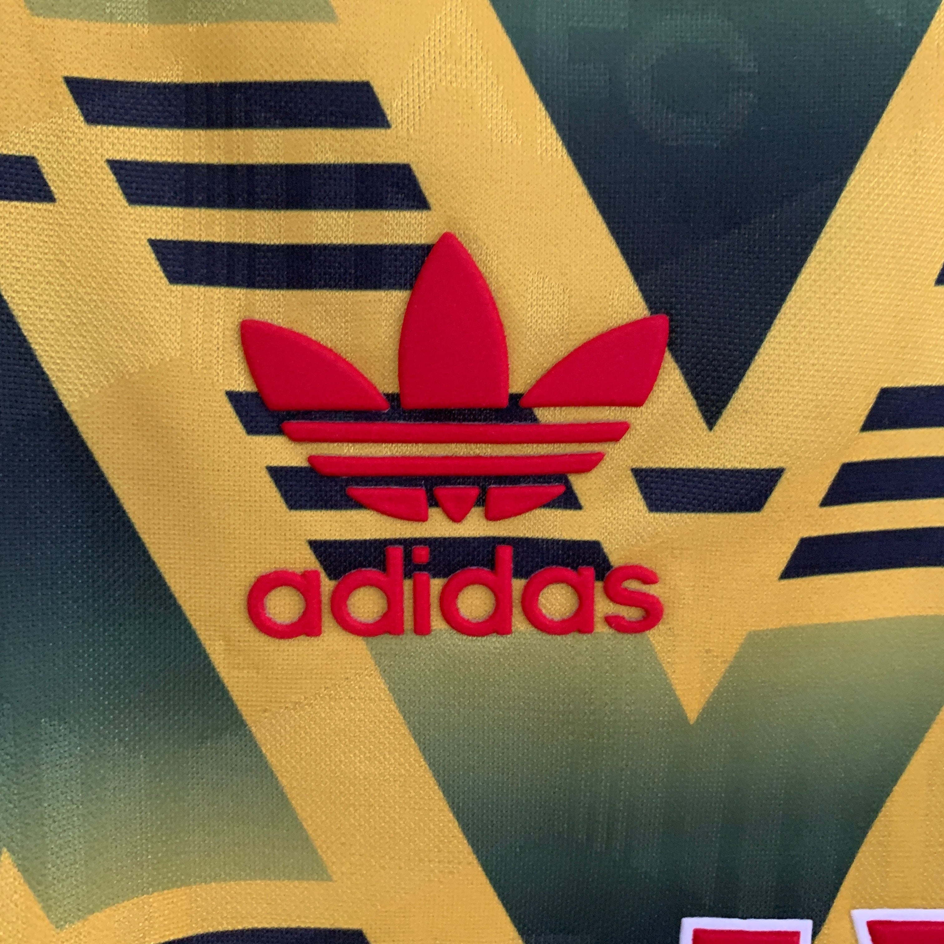1990s Arsenal Retro Football Shirt | Yellow Green Home