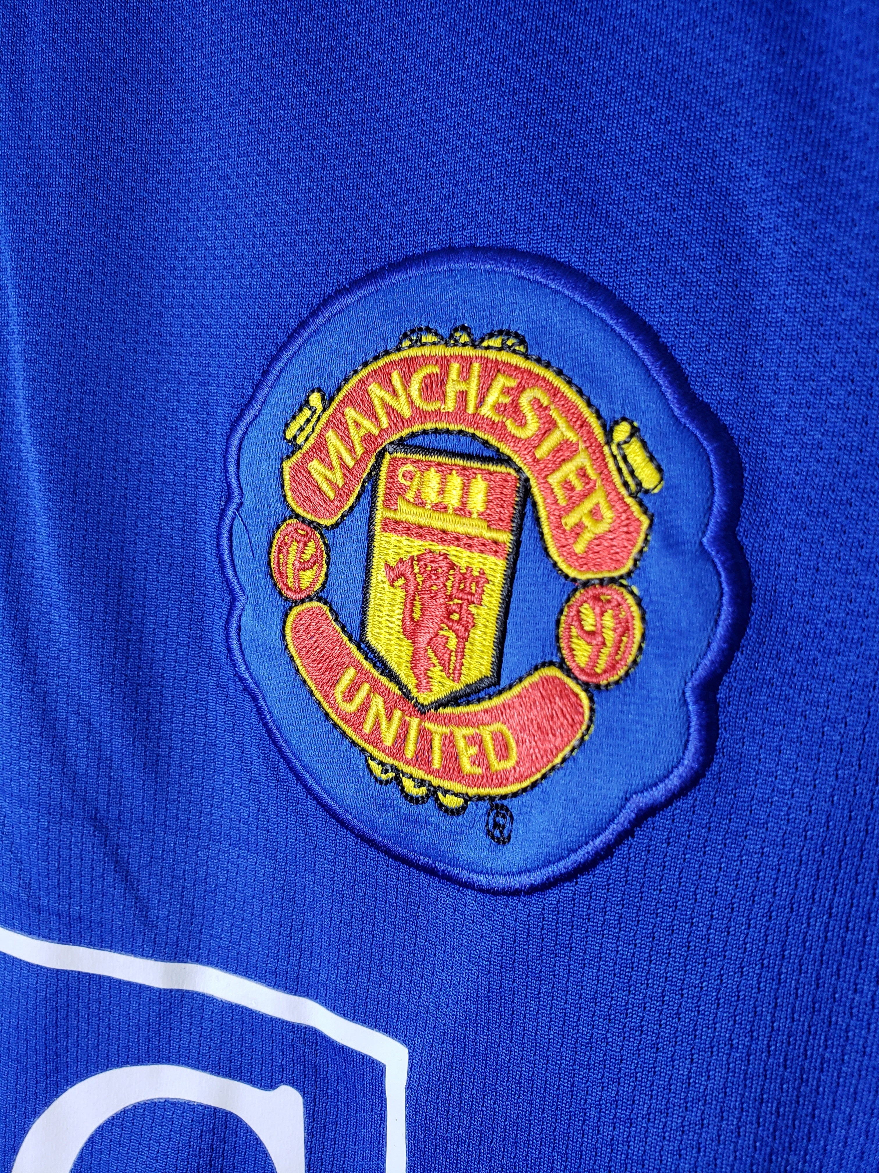 2000s Manchester United Retro Football Shirt | Blue White Home