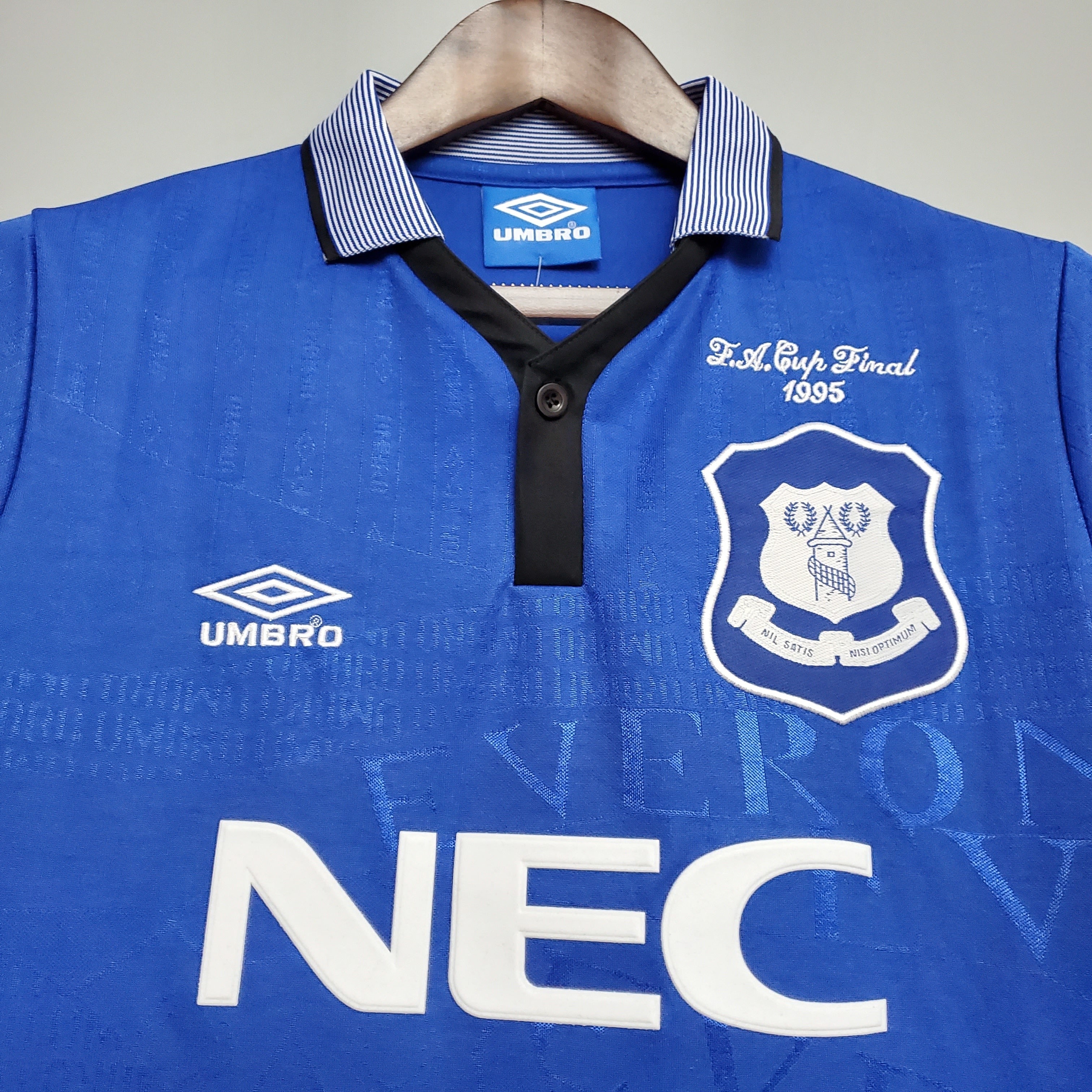 1990s Everton Retro Football Shirt | Blue Black Home