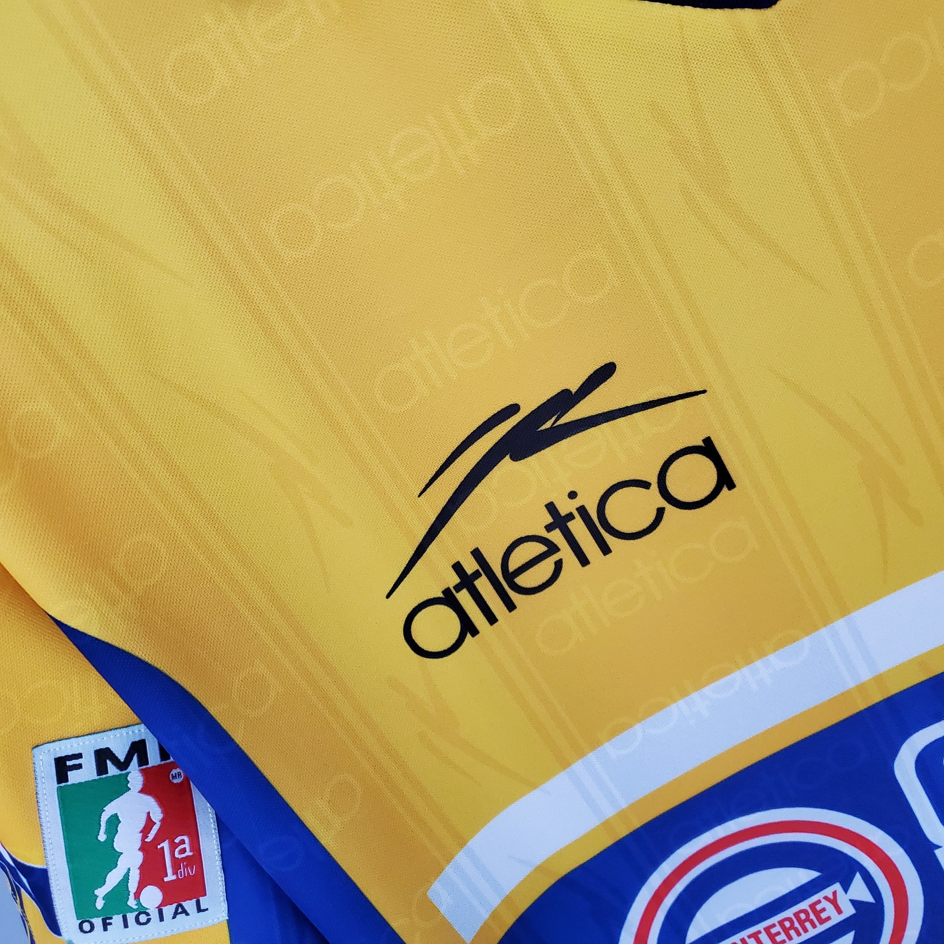 2000s Tigres Retro Football Shirt | Yellow Blue Home