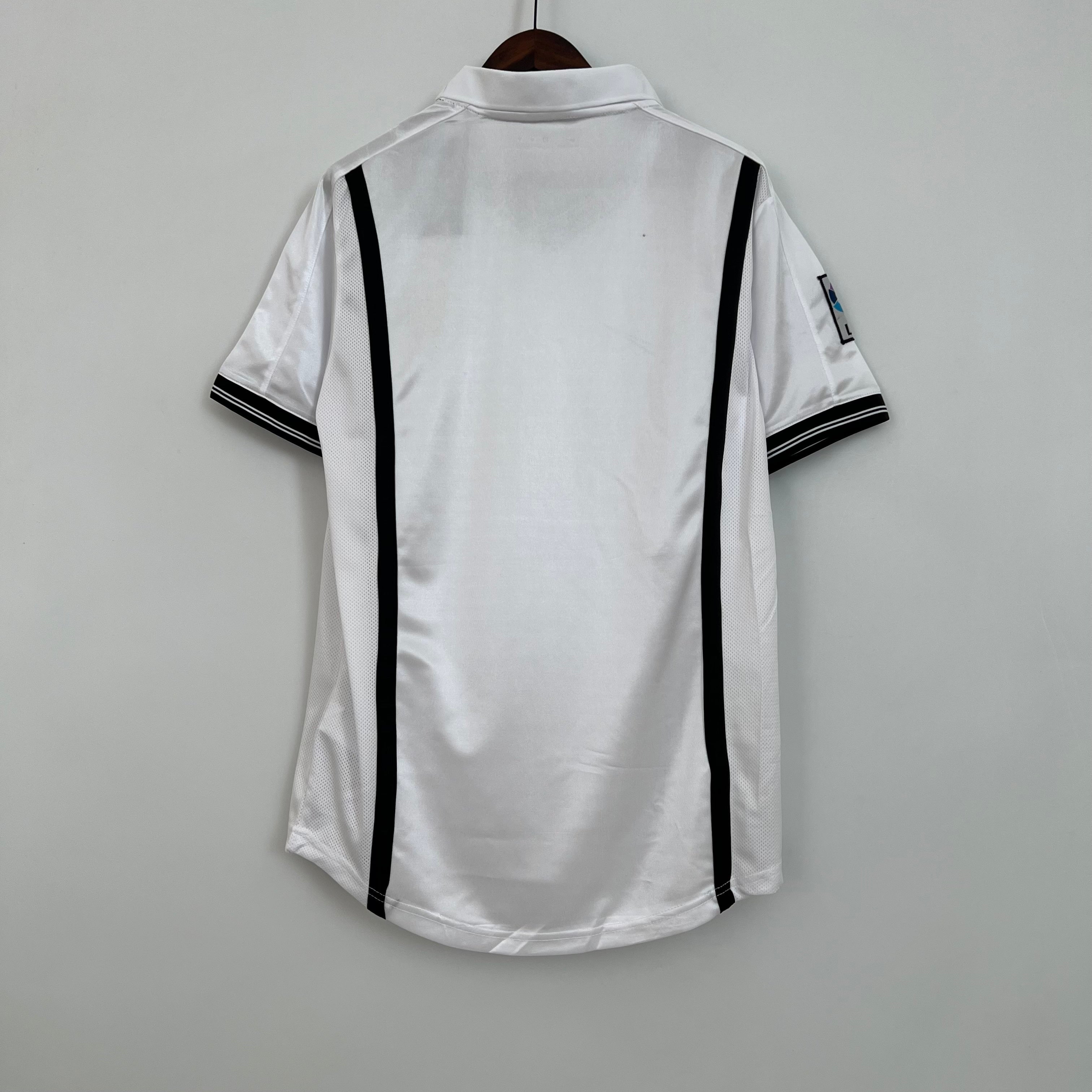 2000s Valencia Retro Football Shirt | White Black Home