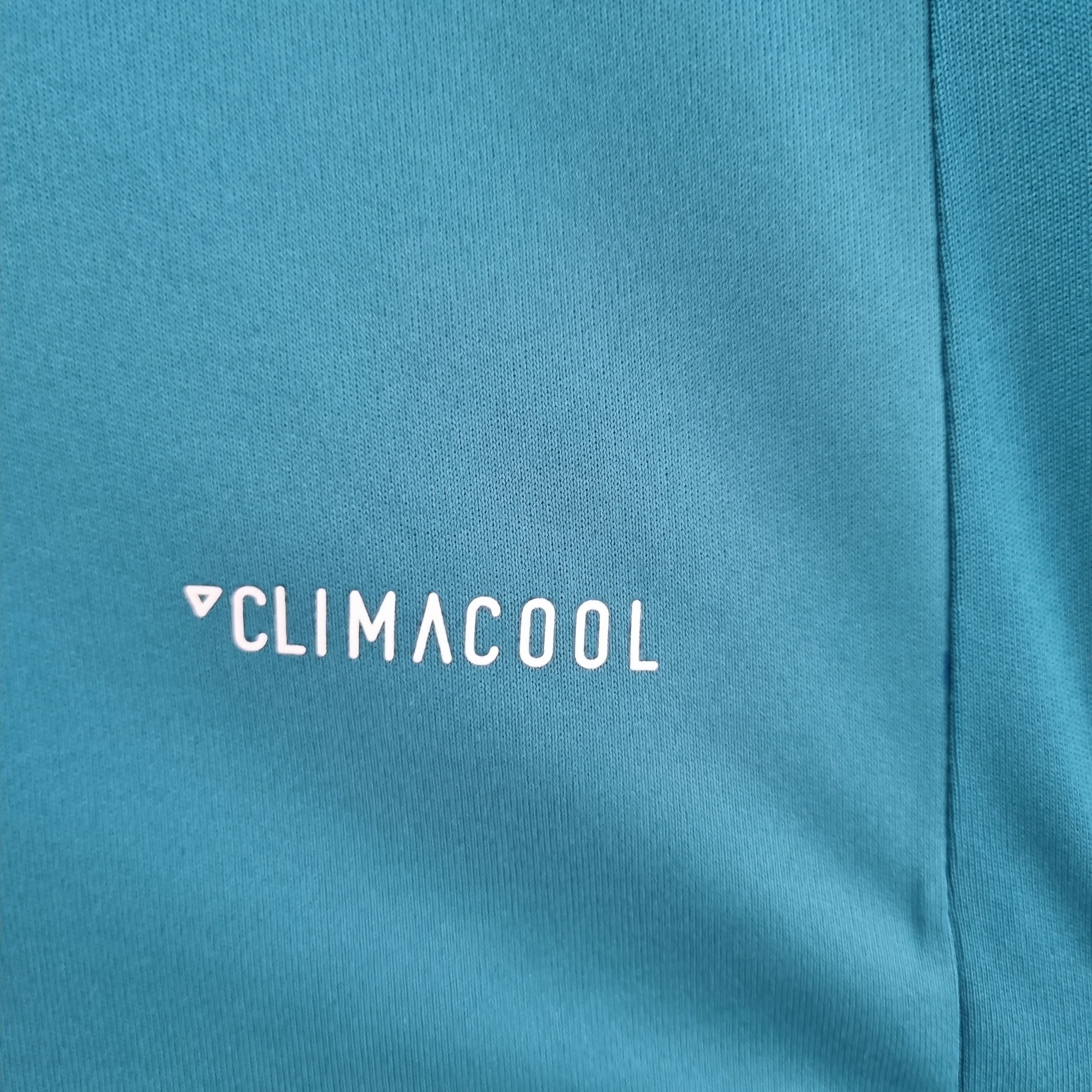 2010s Real Madrid Retro Football Shirt | Teal Navy Home