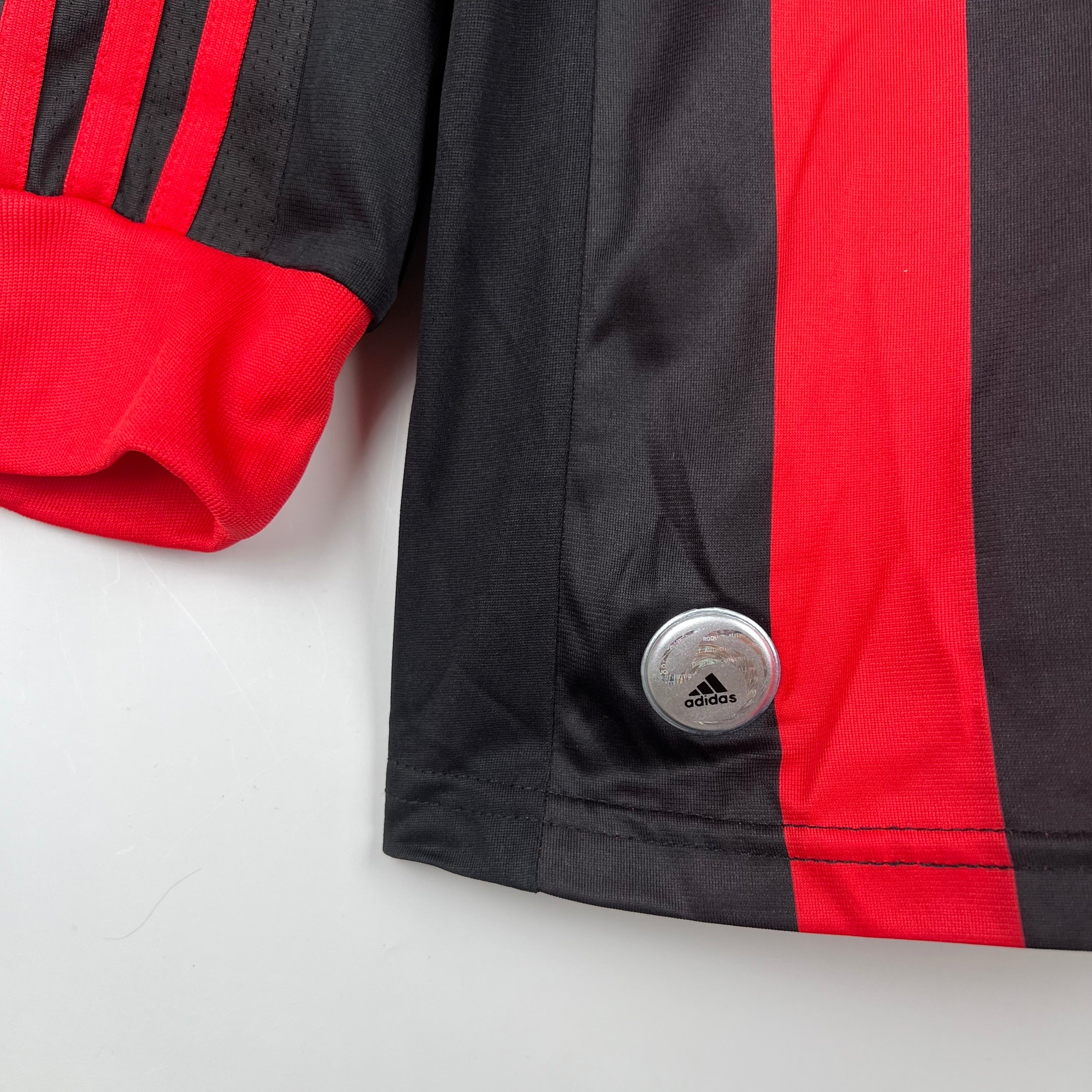 2000s AC Milan Retro Football Shirt | Red Black Home