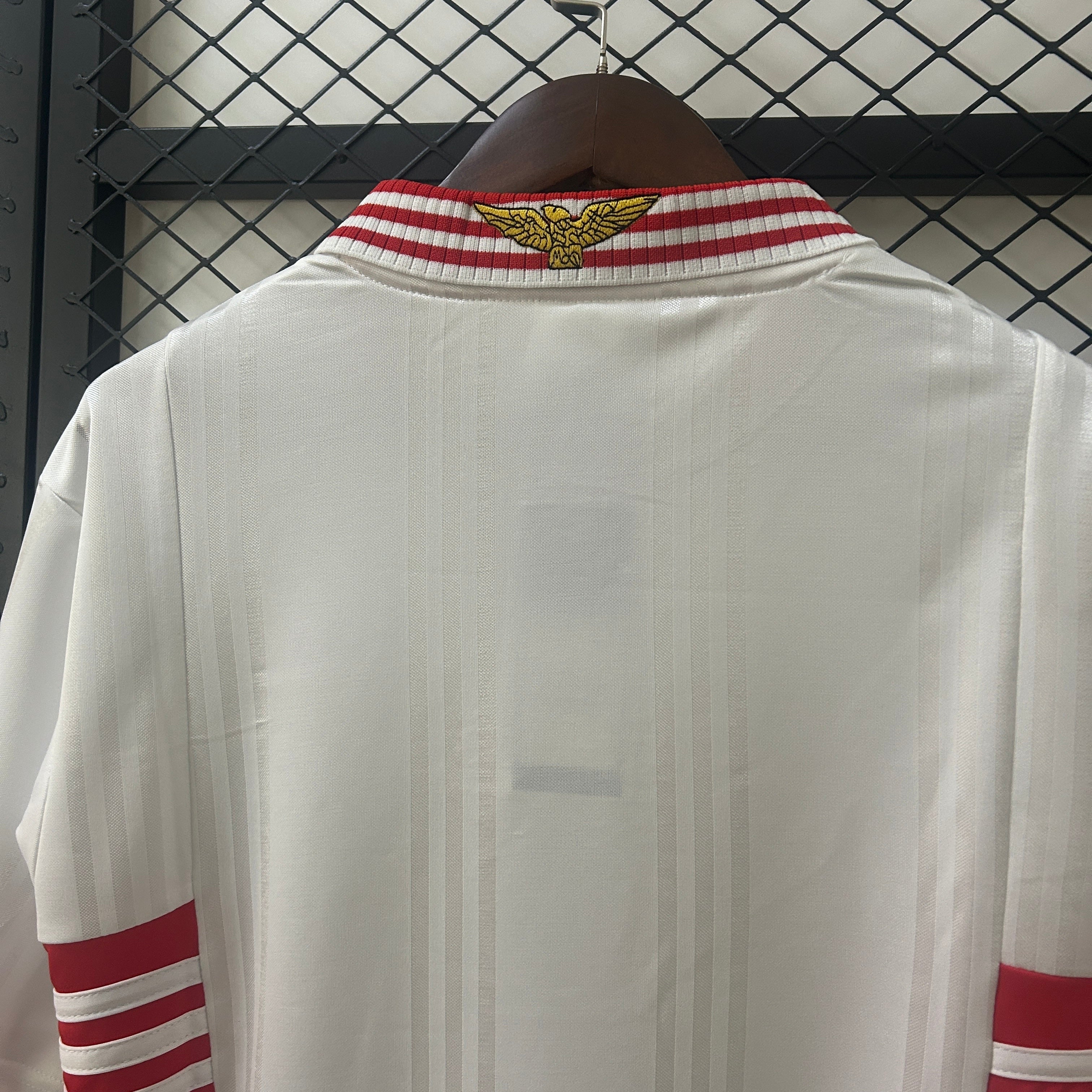 1990s Benfica Retro Football Shirt | White Red Home