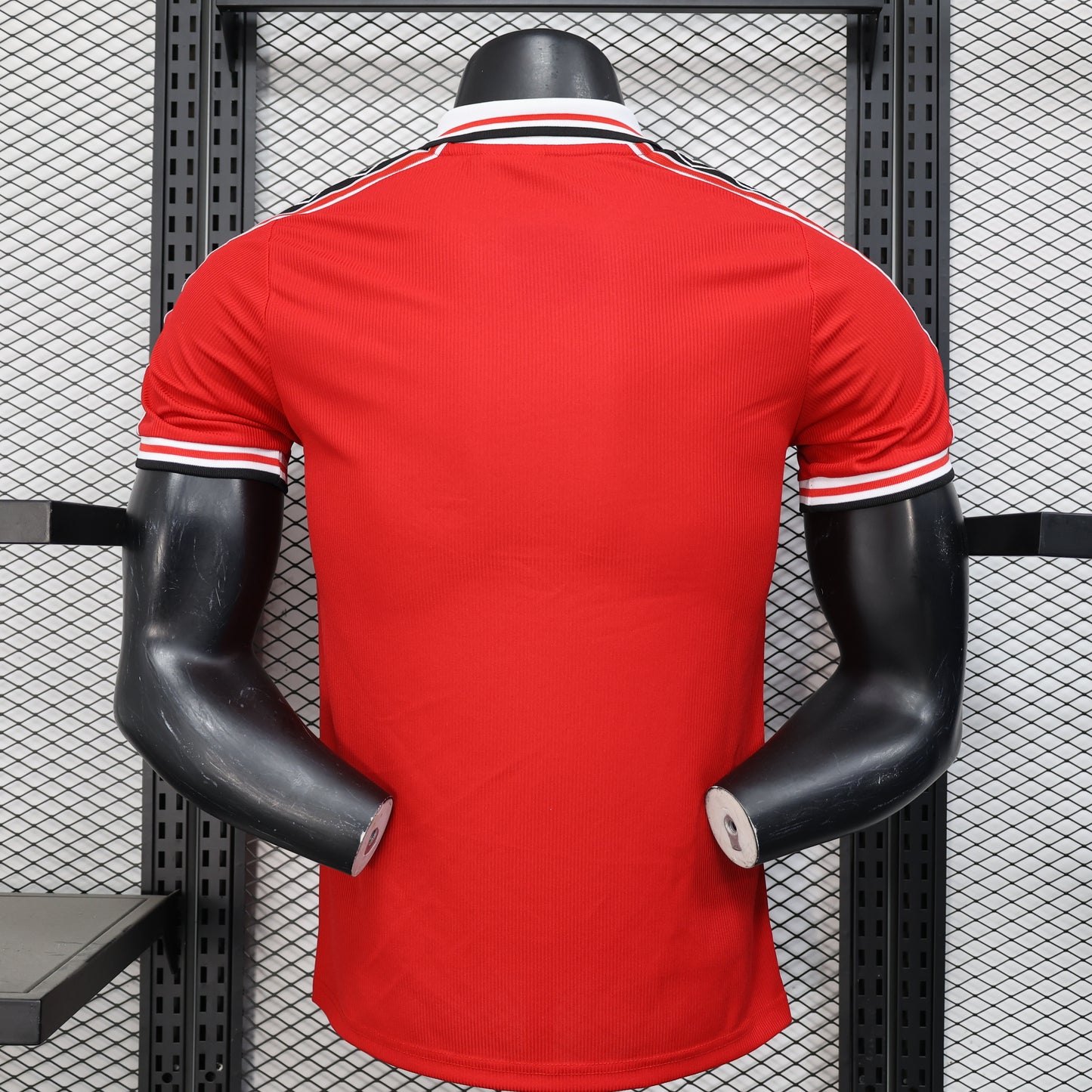 1990s Manchester United Retro Football Shirt | Red Black Home