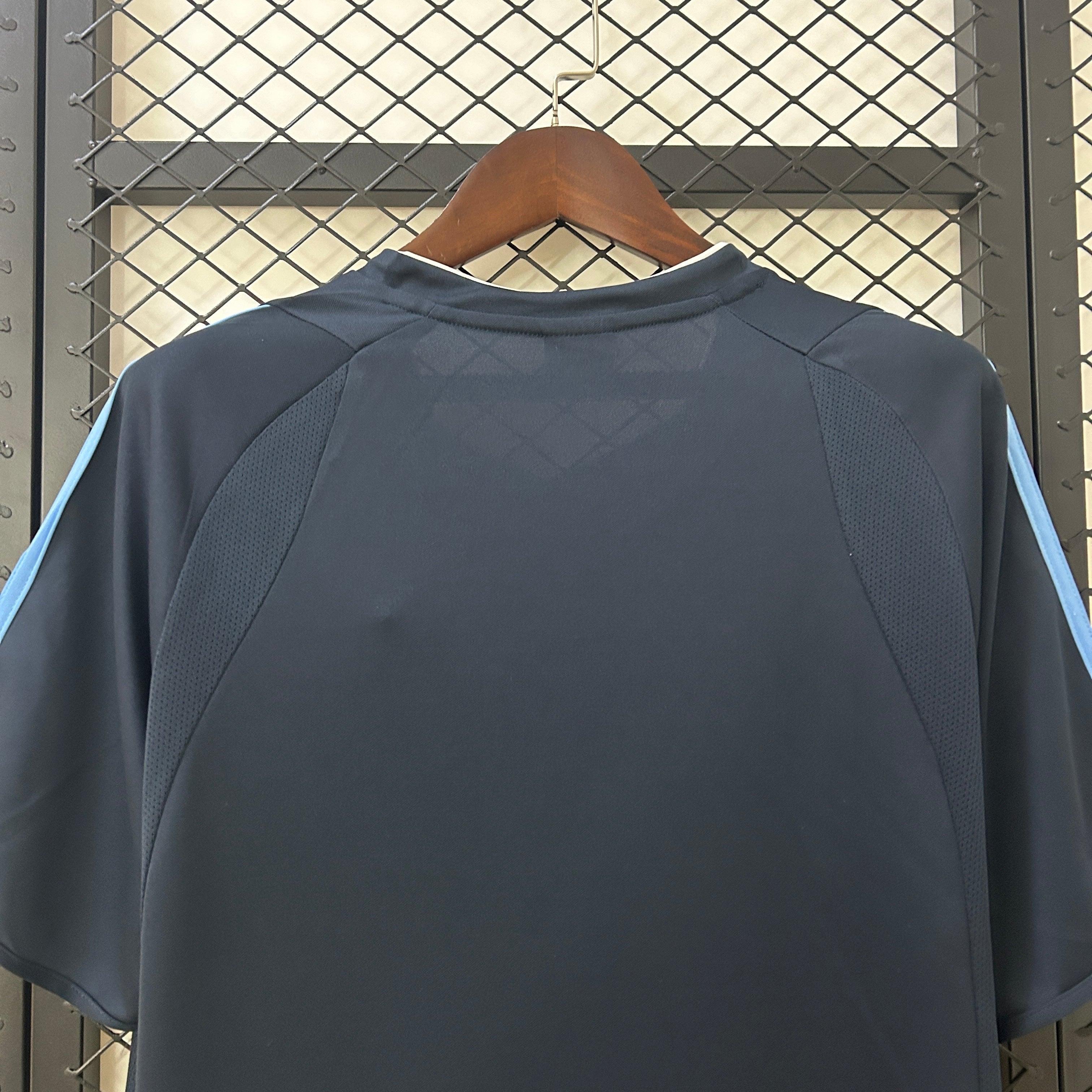 2000s Real Madrid Retro Football Shirt | Navy Sky Blue Home