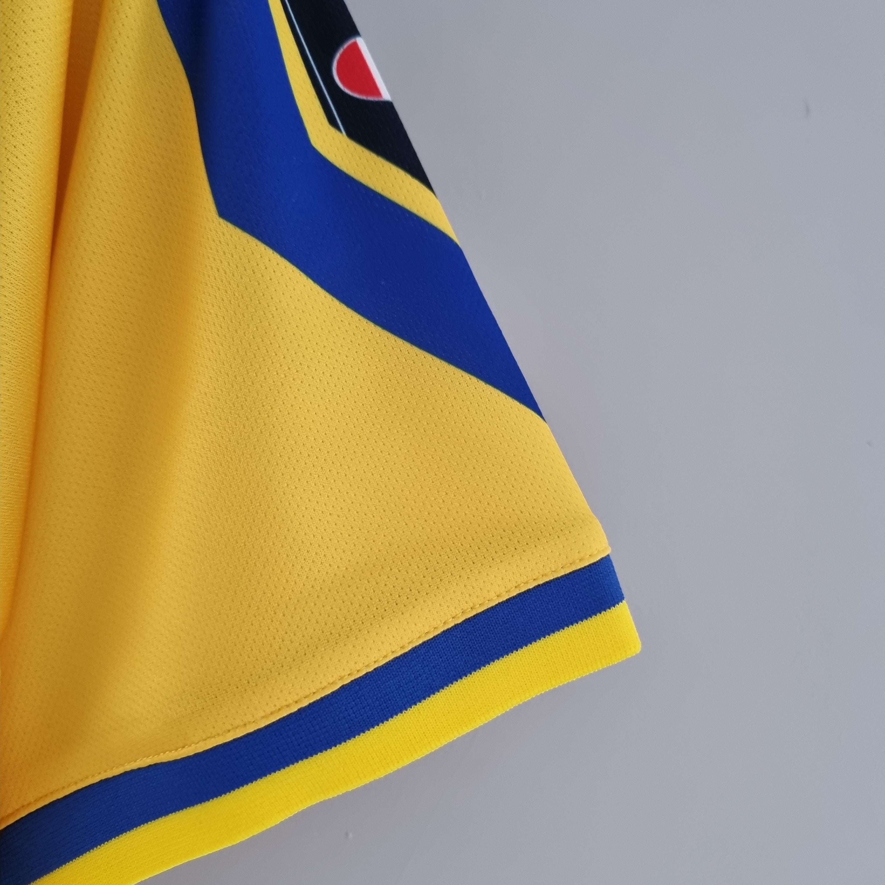 1990s Parma Retro Football Shirt | Yellow Blue Home
