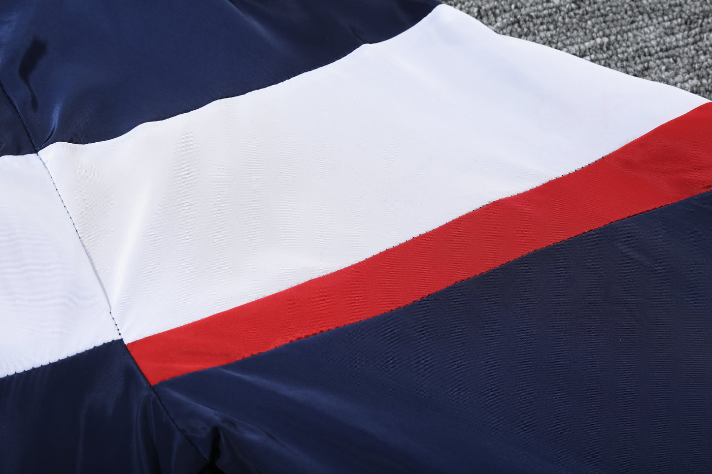 Paris Saint-Germain 23/24 Jacket