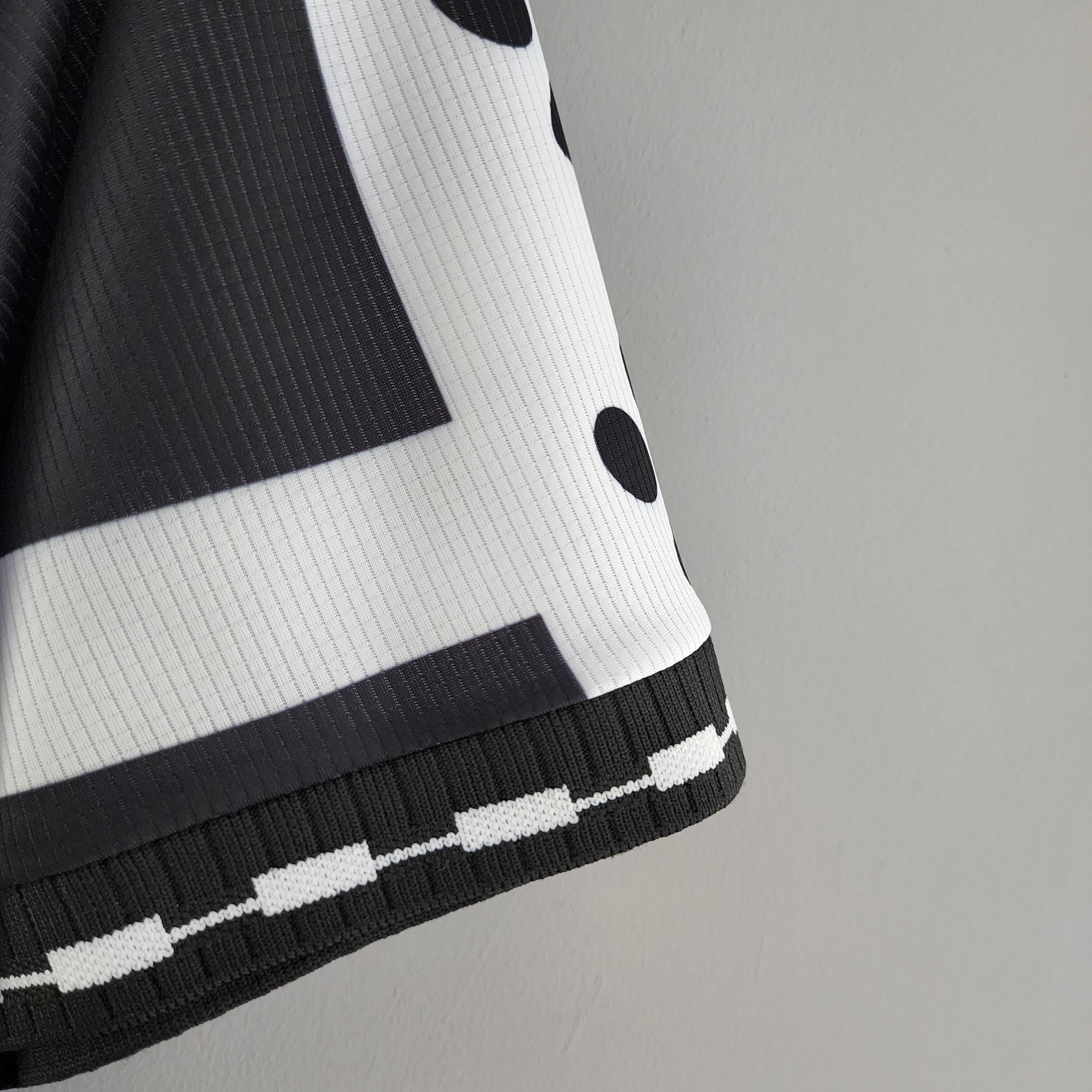 1990s Real Madrid Retro Football Shirt | Black White Third