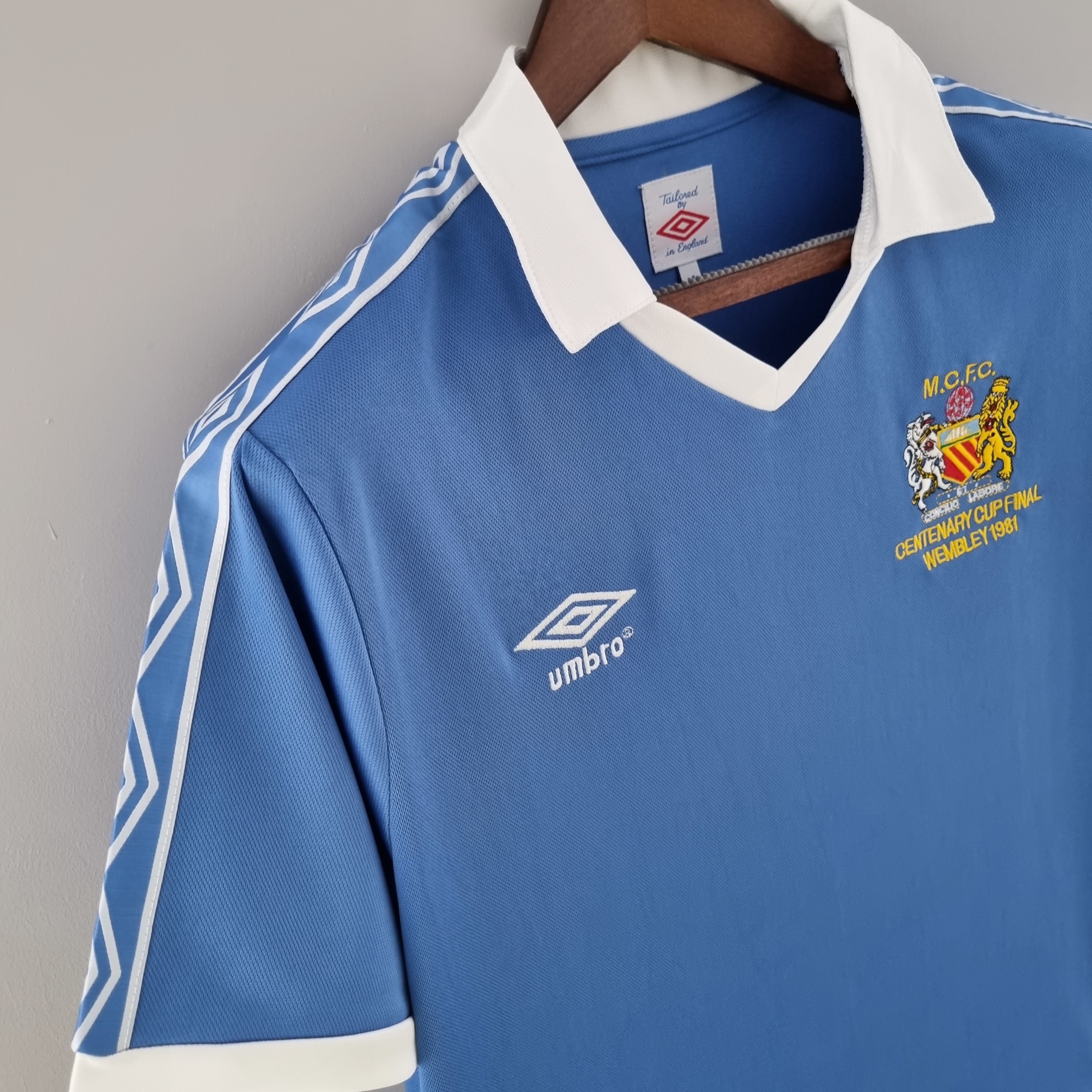 1980s Manchester City Retro Football Shirt | Sky Blue White Home