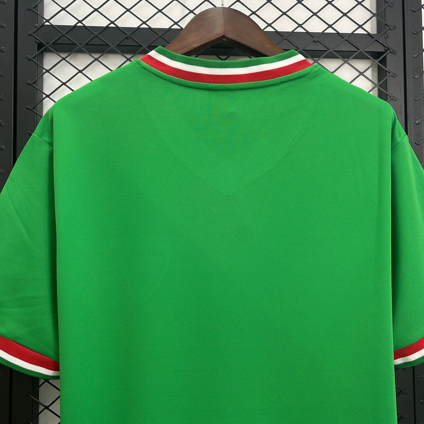 1980s Mexico Retro Football Shirt | Green White Home