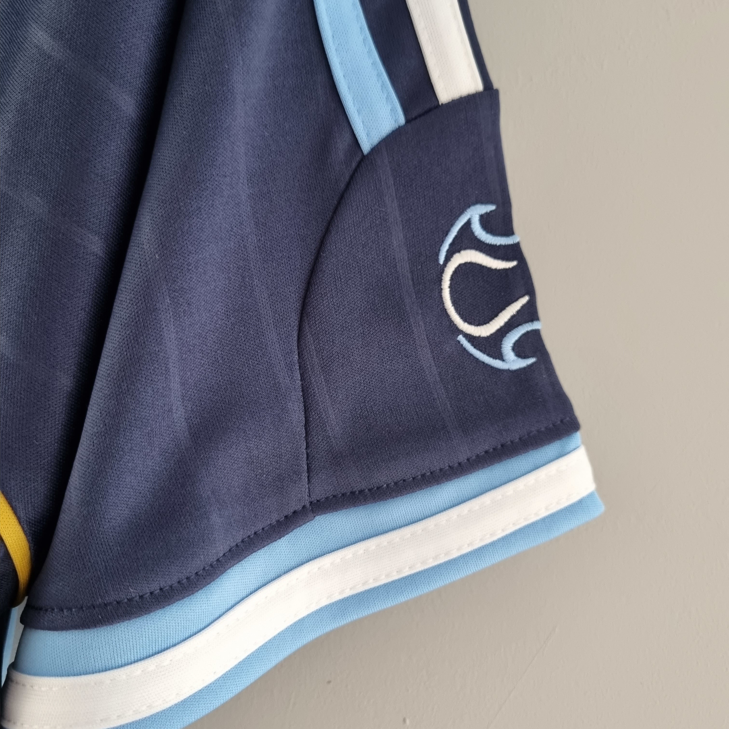 2000s Argentina Retro Football Shirt | Navy Sky Blue Home