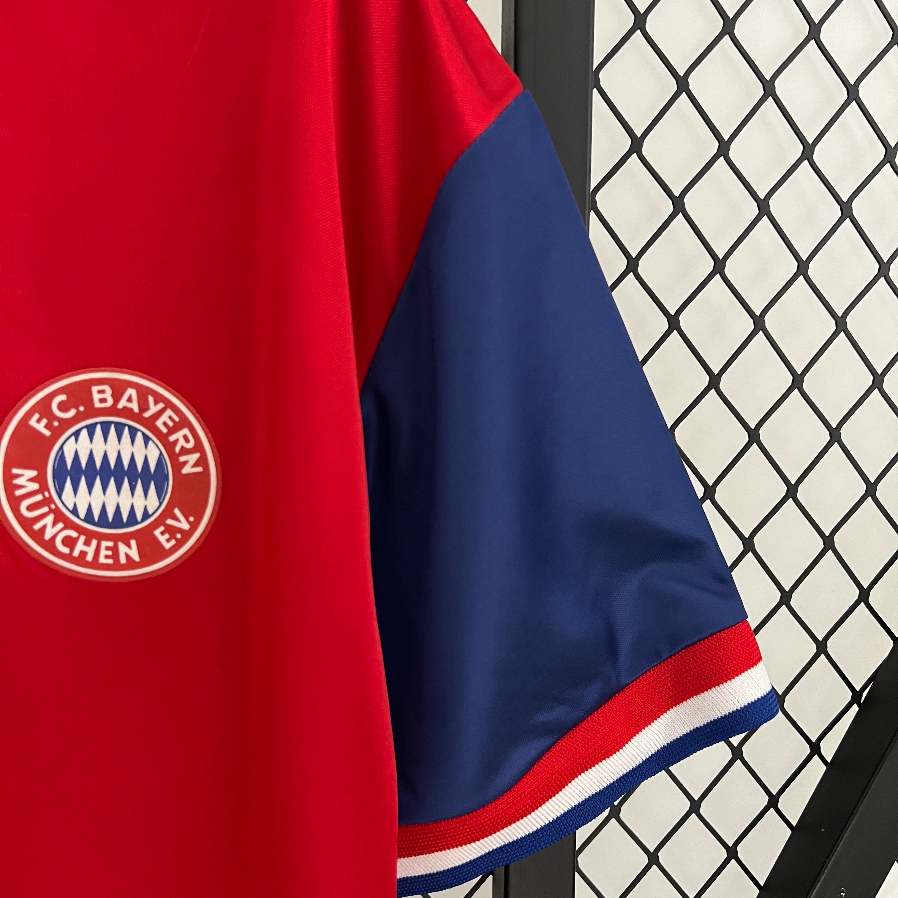 1990s Bayern Munich Retro Football Shirt | Red Blue Home