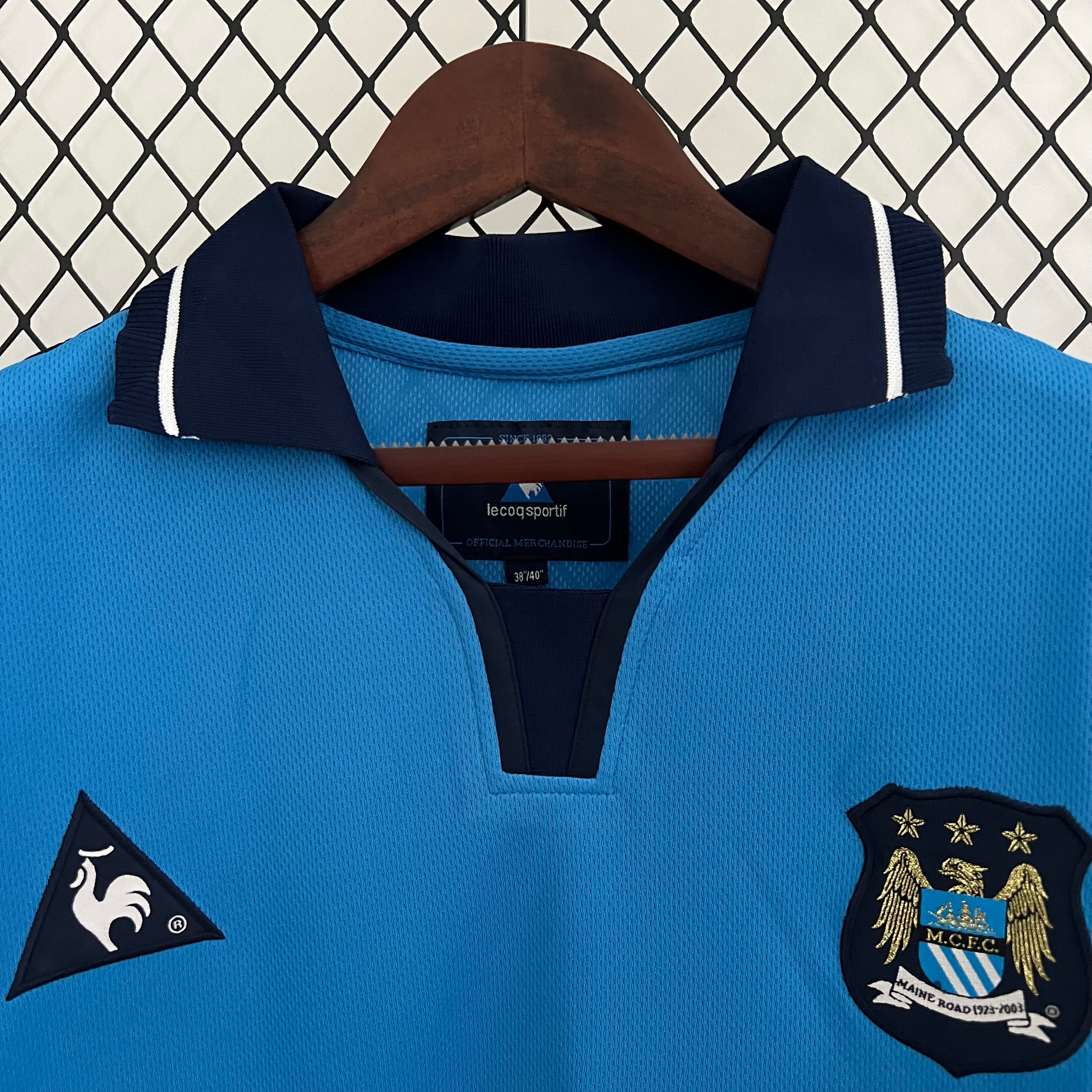 1990s Manchester City Retro Football Shirt | Sky Blue Navy Home