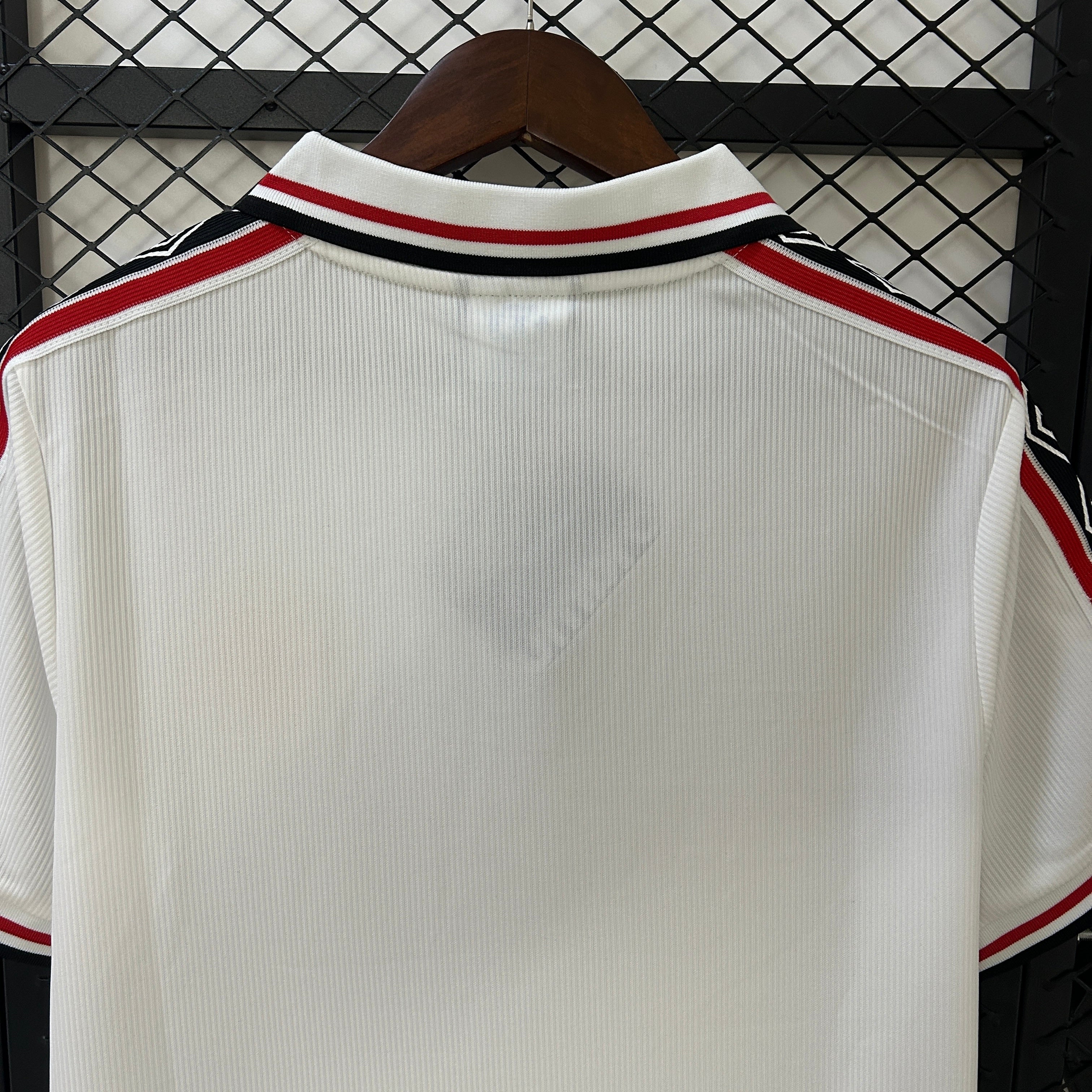 1990s Manchester United Retro Football Shirt | White Red Home