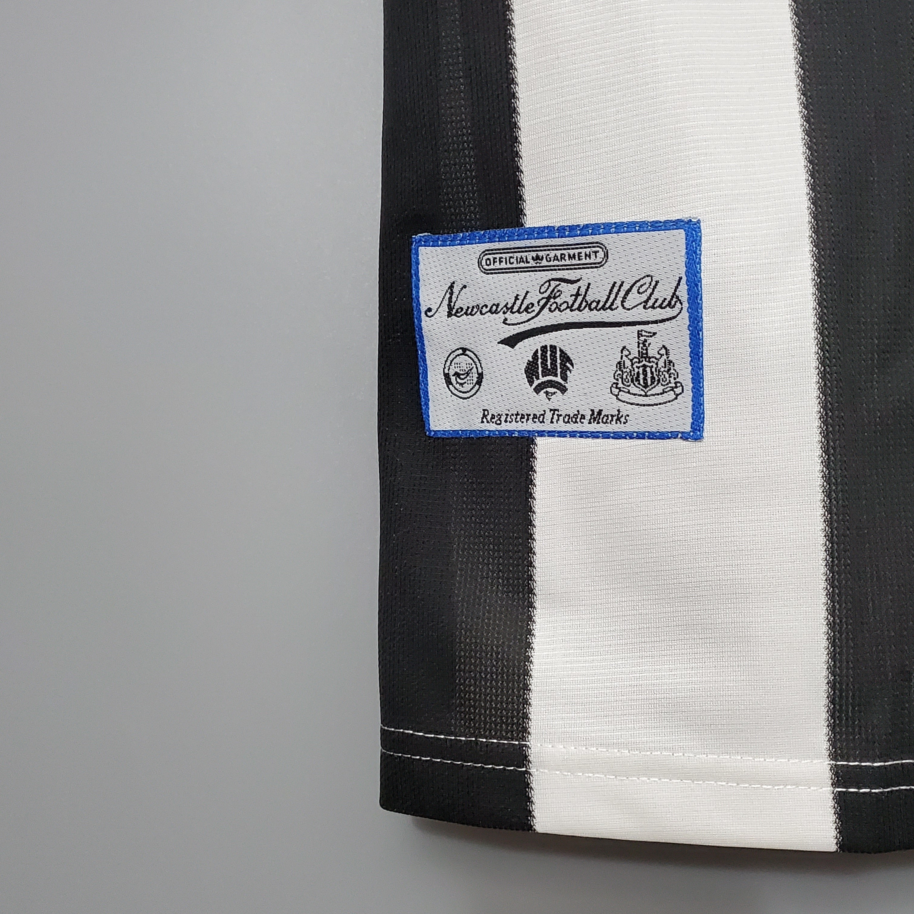 1990s Newcastle United Retro Football Shirt | Black White Home