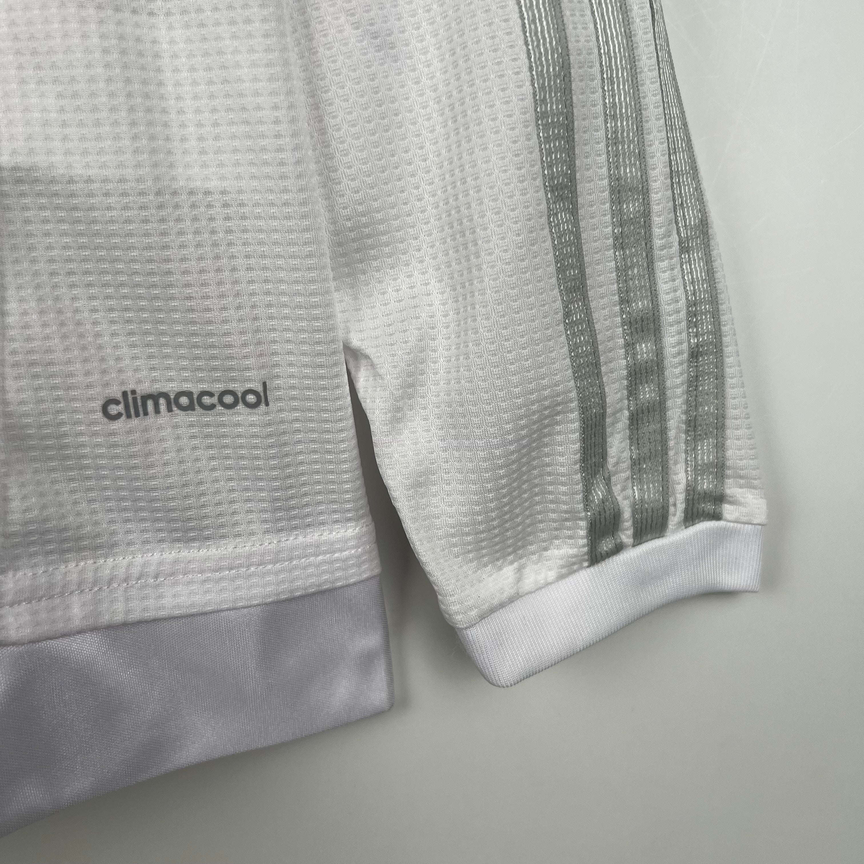 2010s Real Madrid Retro Football Shirt | White Silver Home