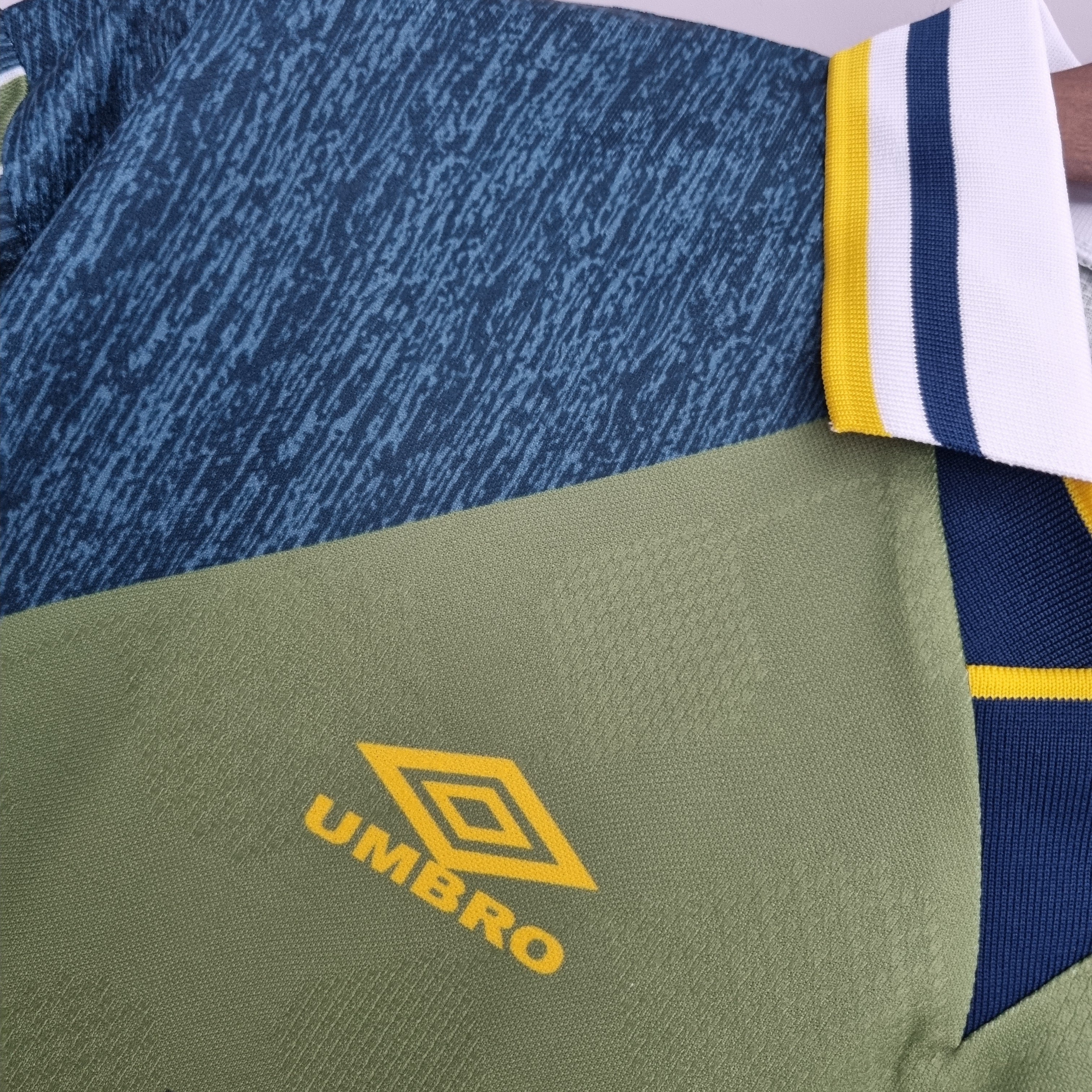 1990s Inter Milan Retro Football Shirt | Olive Navy Home