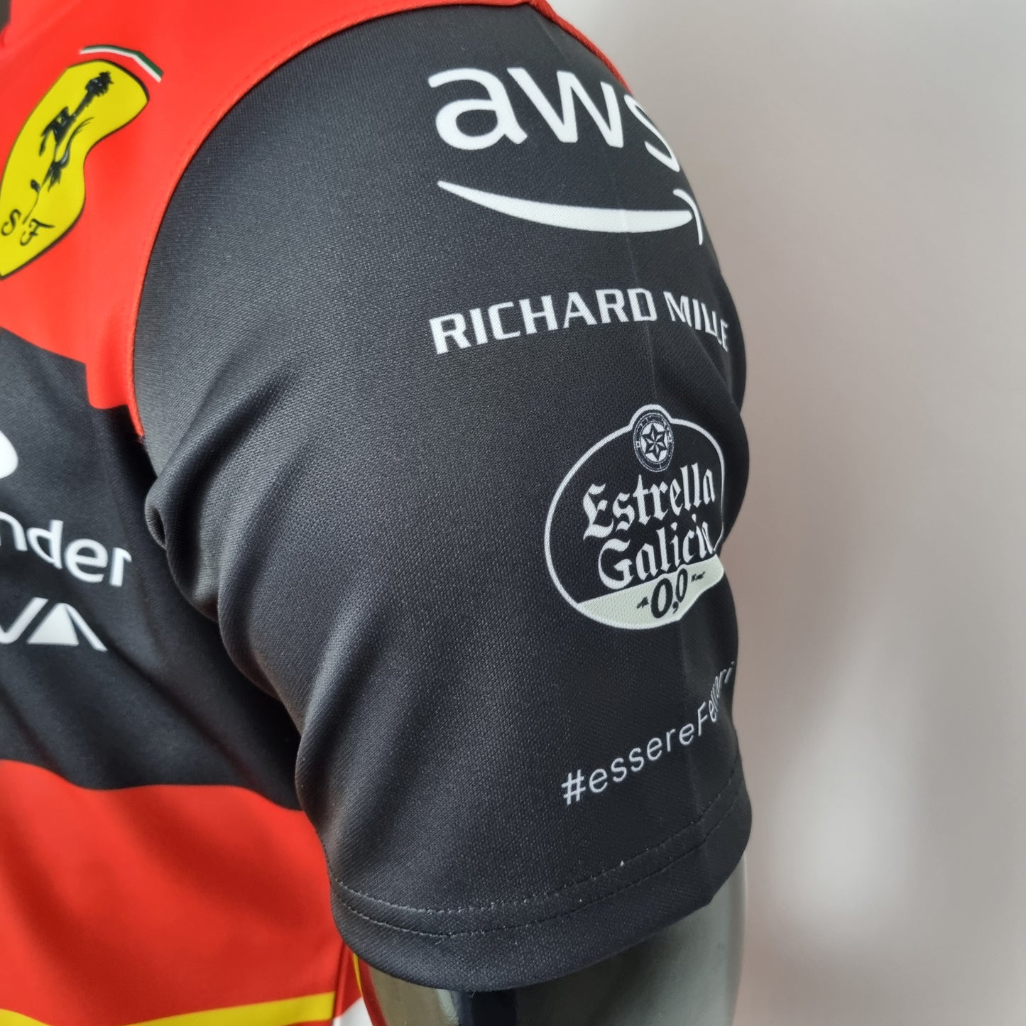 Ferrari F1 2023 Player Fit T-Shirt – Carlos Sainz #55 | Red