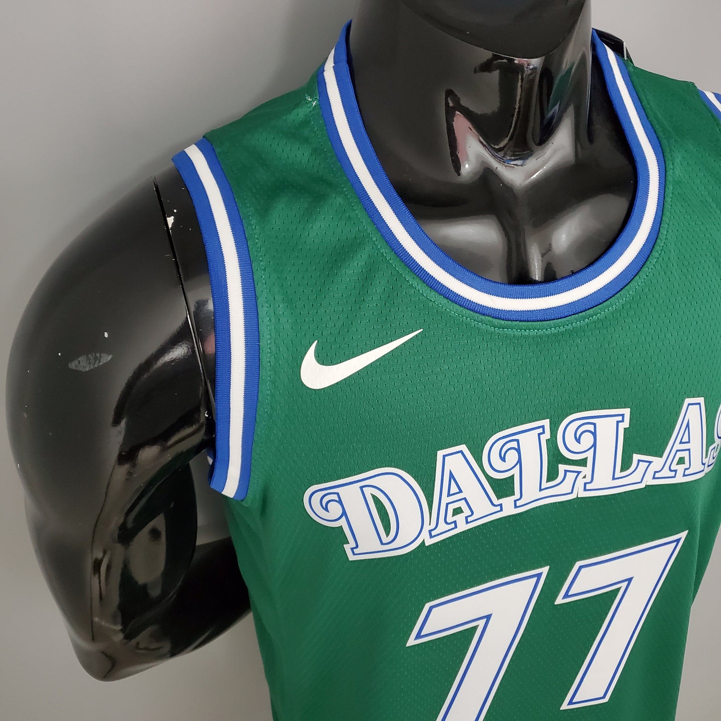 2020 Dallas Dončić #77 Retro Basketball Jersey