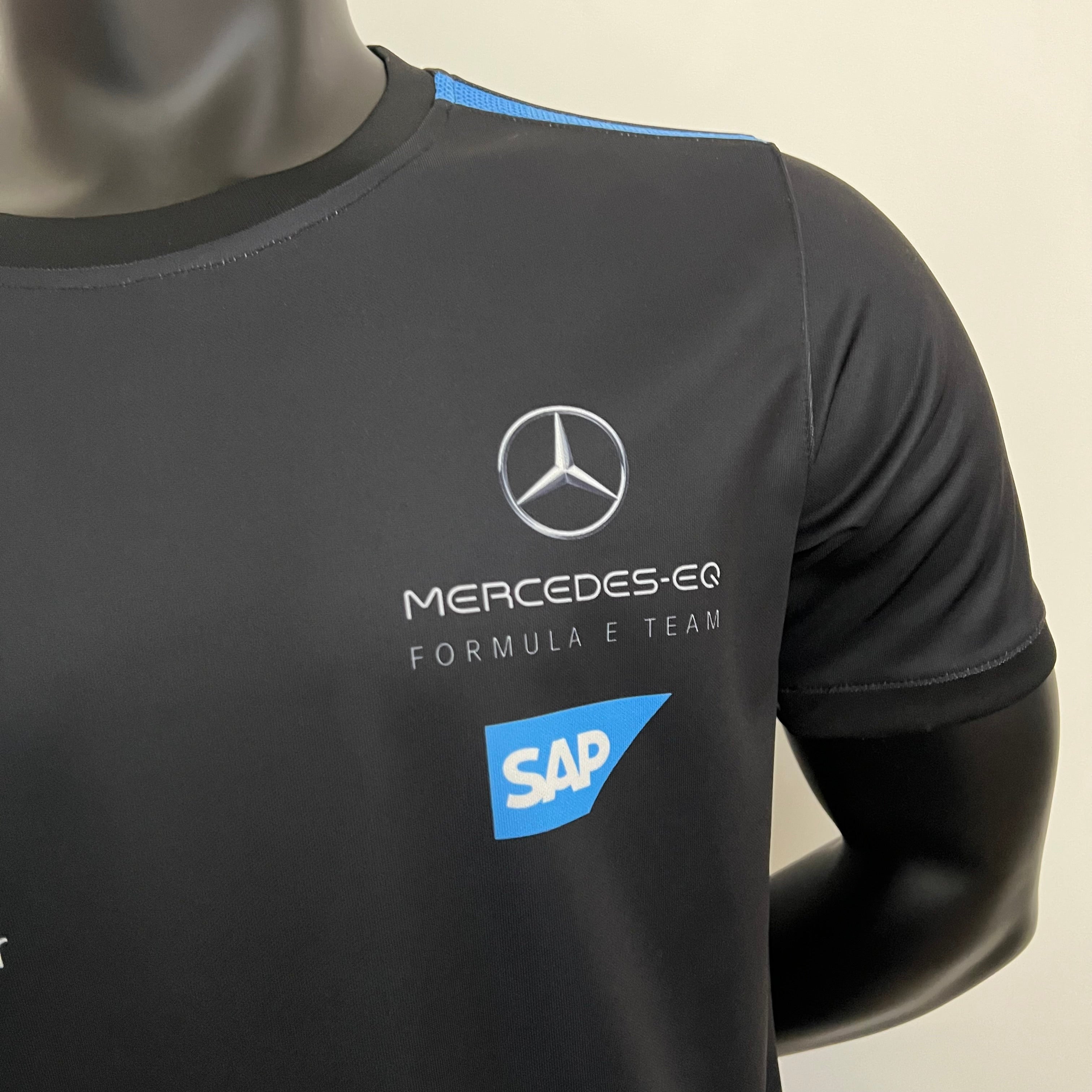 Mercedes-EQ F1 2024 T-Shirt – Player Fit | Black
