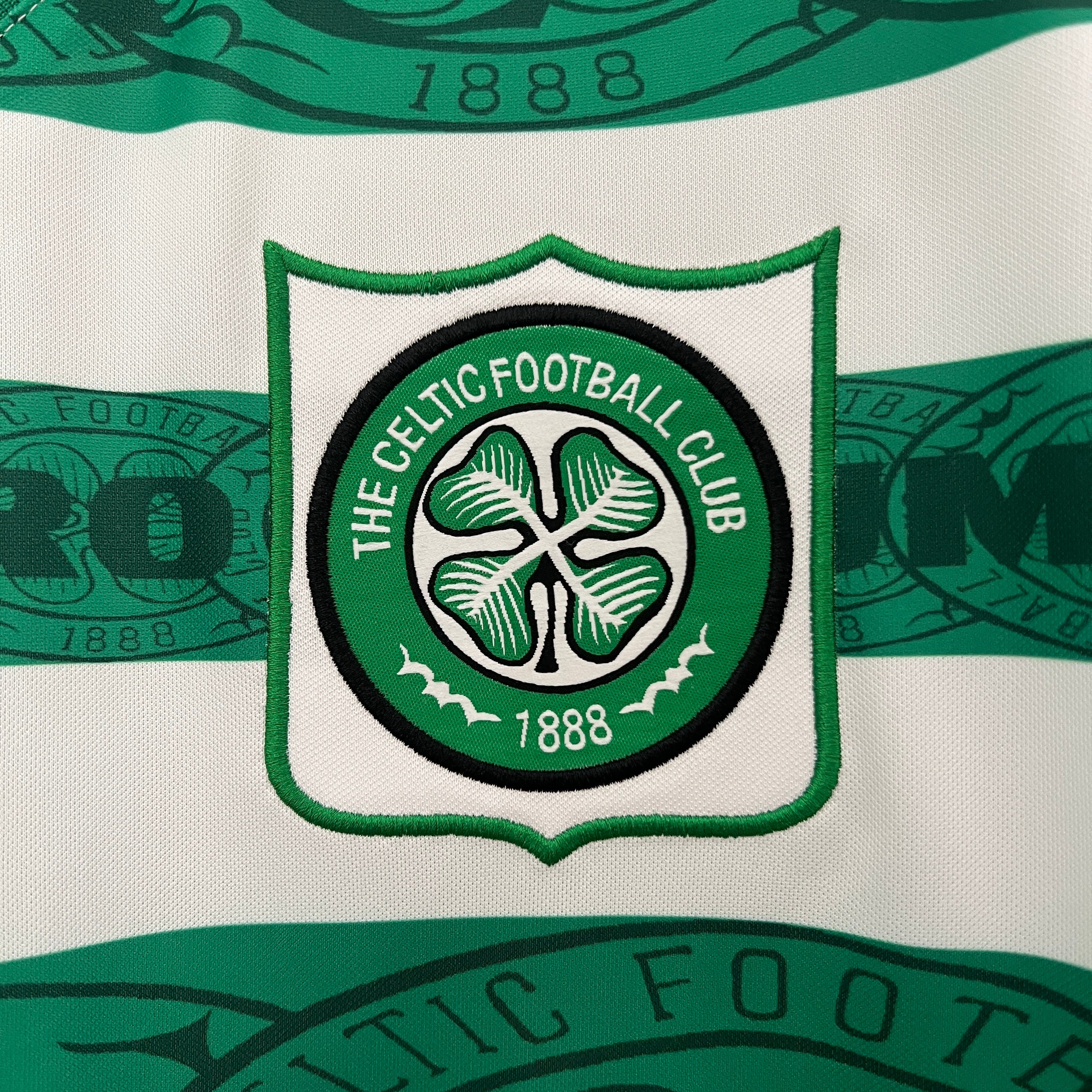 1990s Celtic Retro Football Shirt | Green White Home